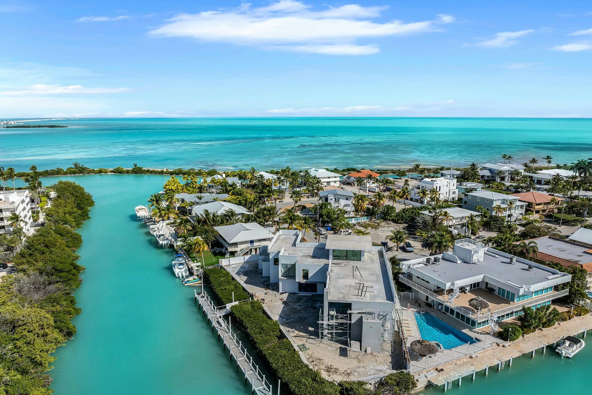 7084 Hawks Cay Boulevard Property Photo 47