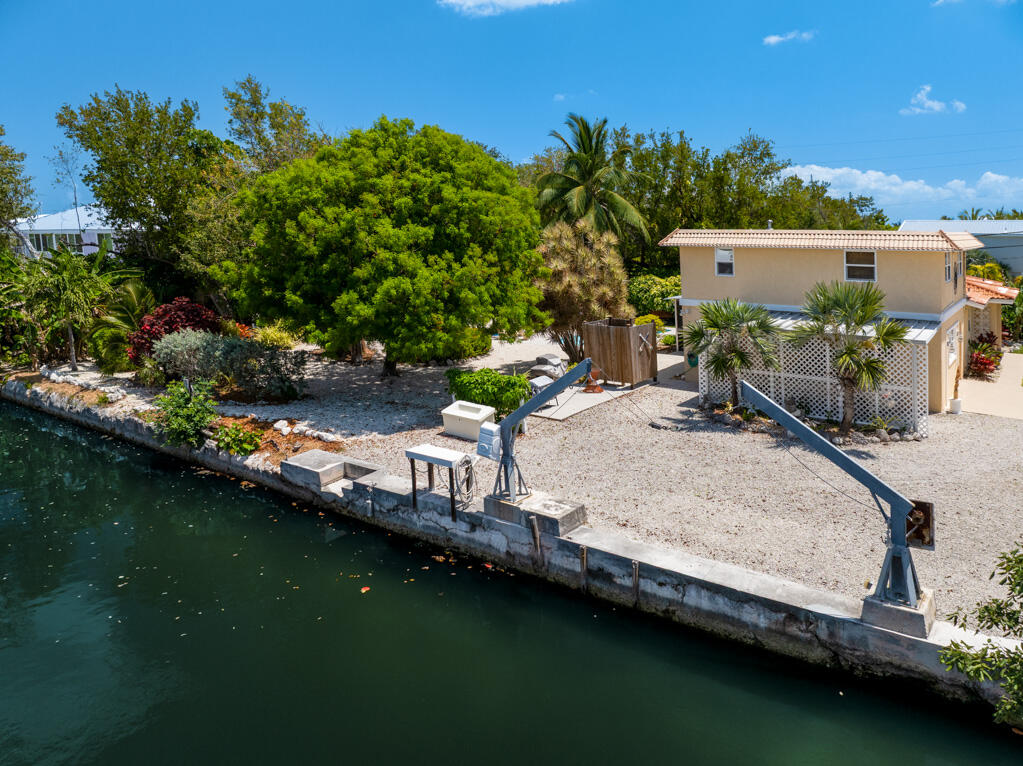 30985 Hibiscus Drive Property Photo 4