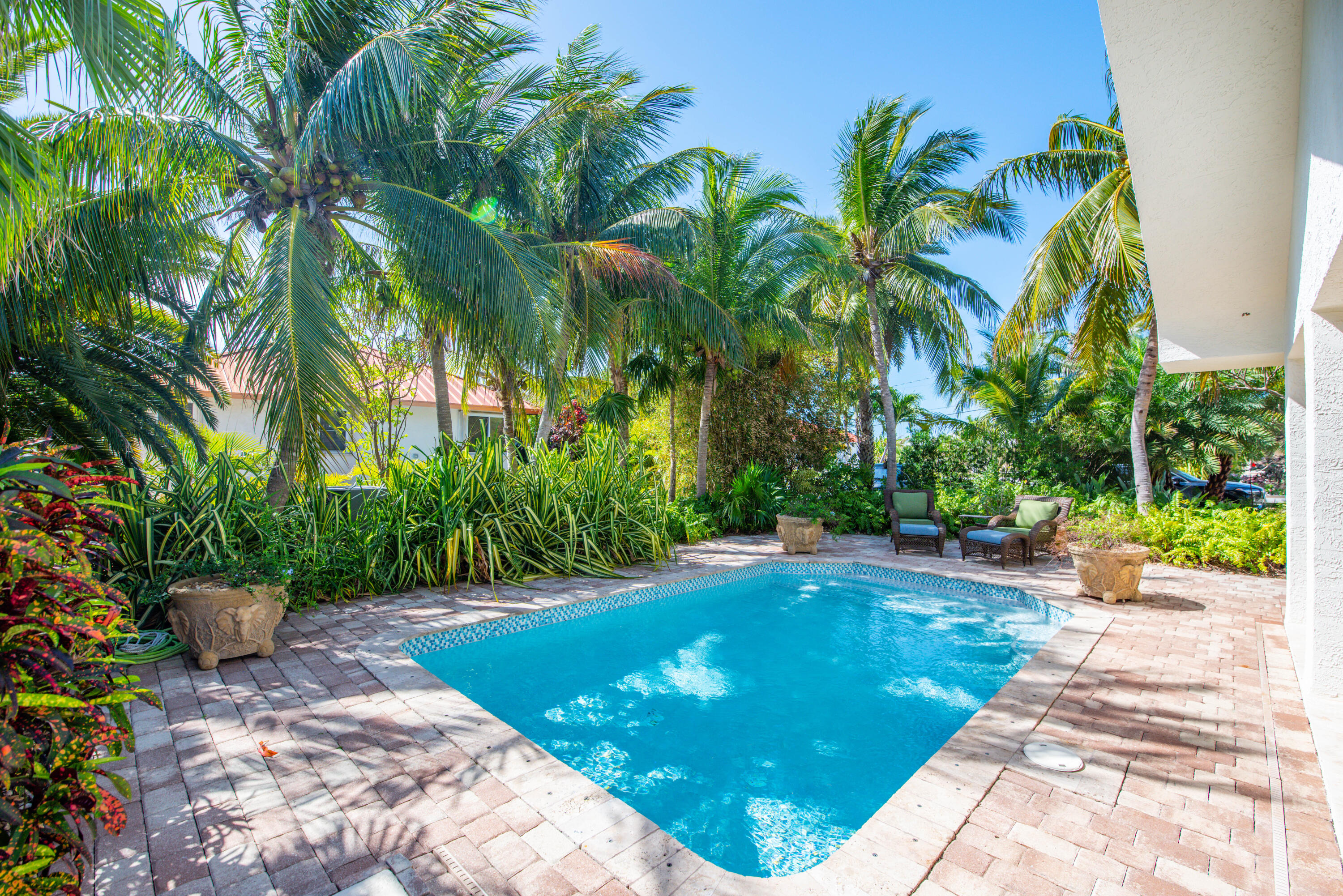 531 Seminole Drive Property Photo 4