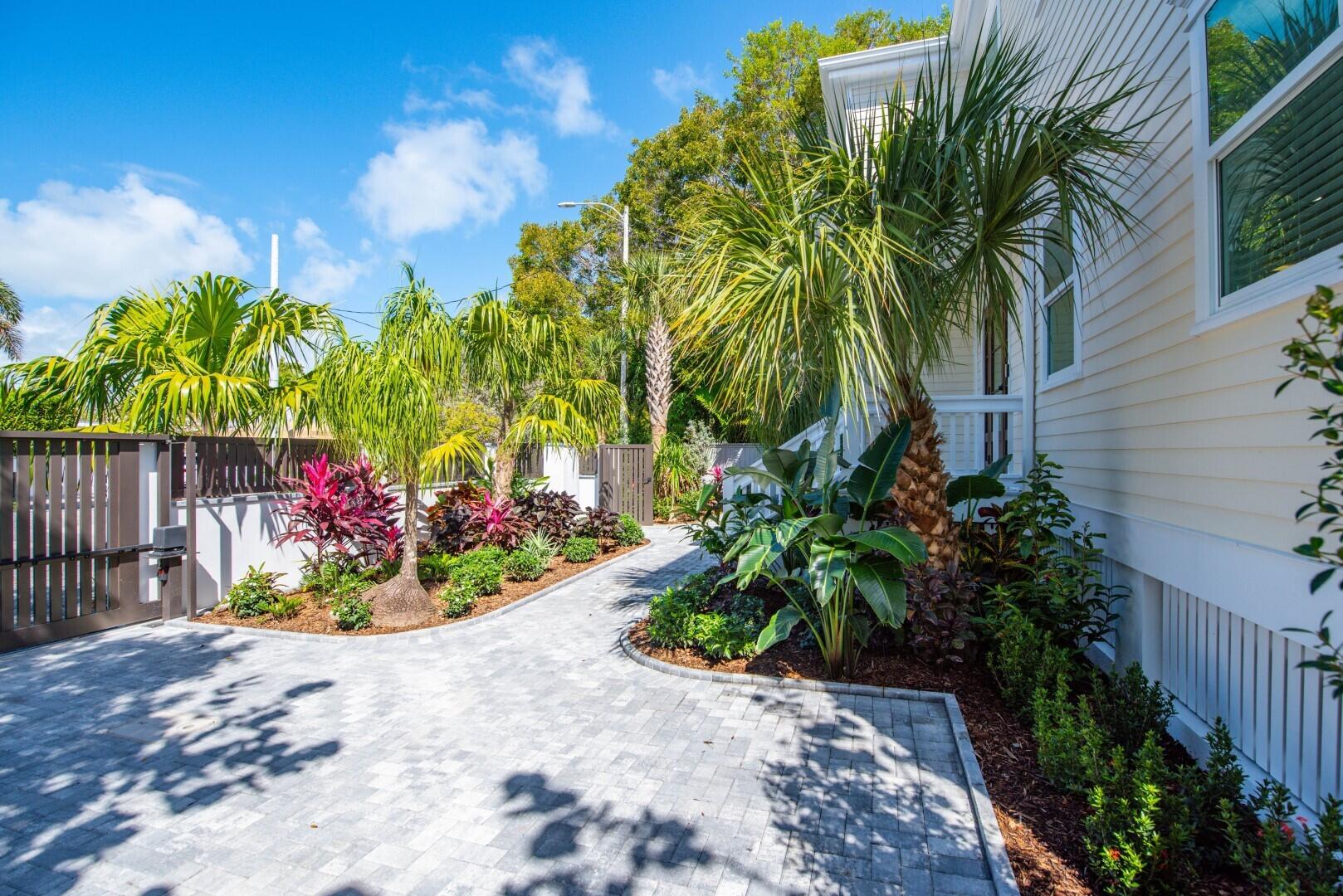 1610 South Street Property Photo 4