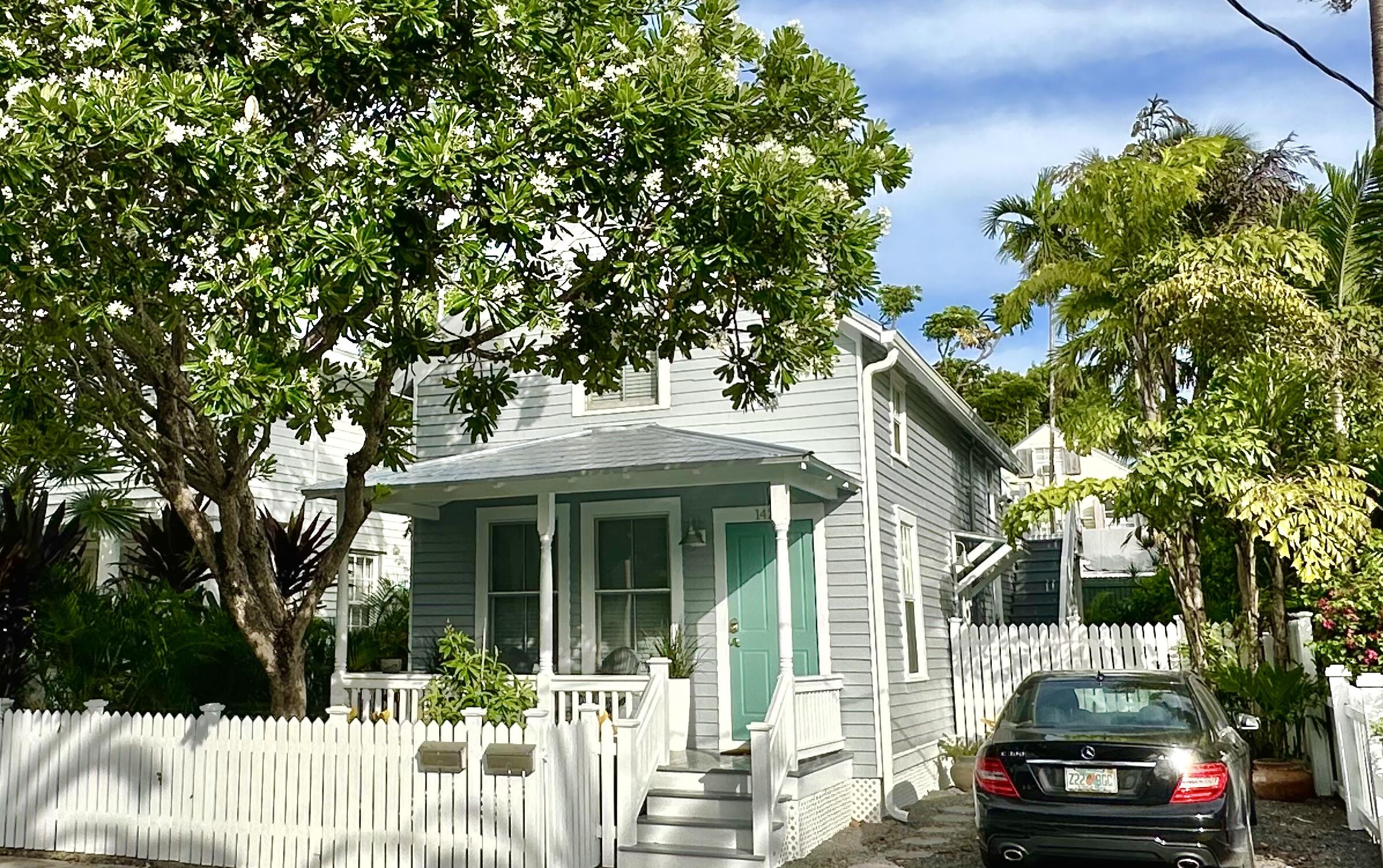 1420 Petronia Street Property Photo 1