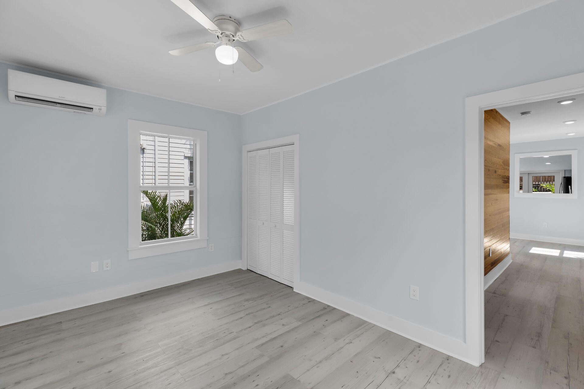 1420 Petronia Street Property Photo 4