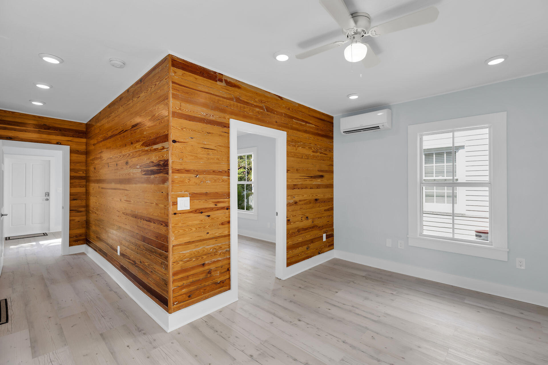 1420 Petronia Street Property Photo 7