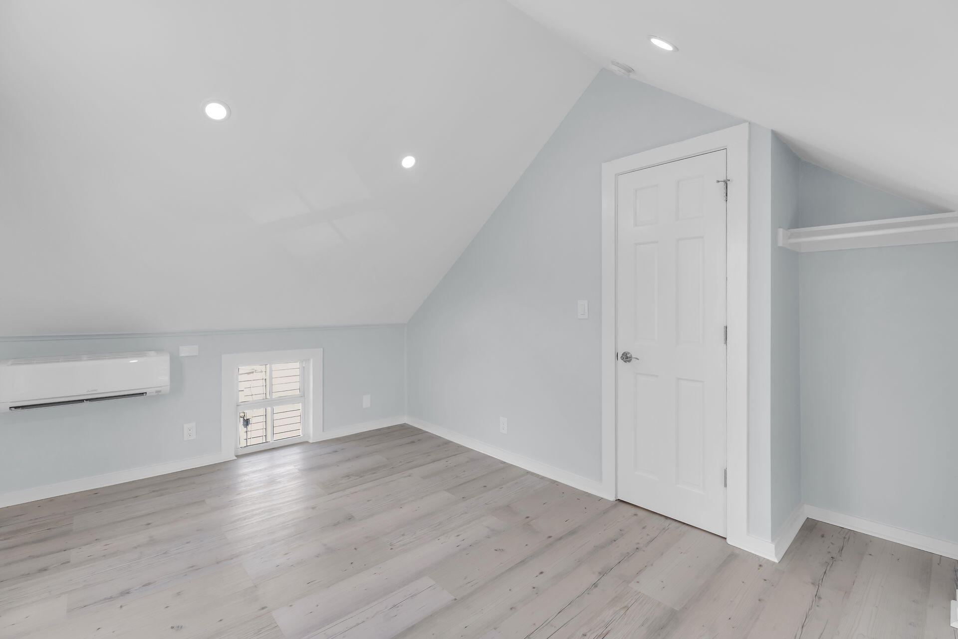 1420 Petronia Street Property Photo 27