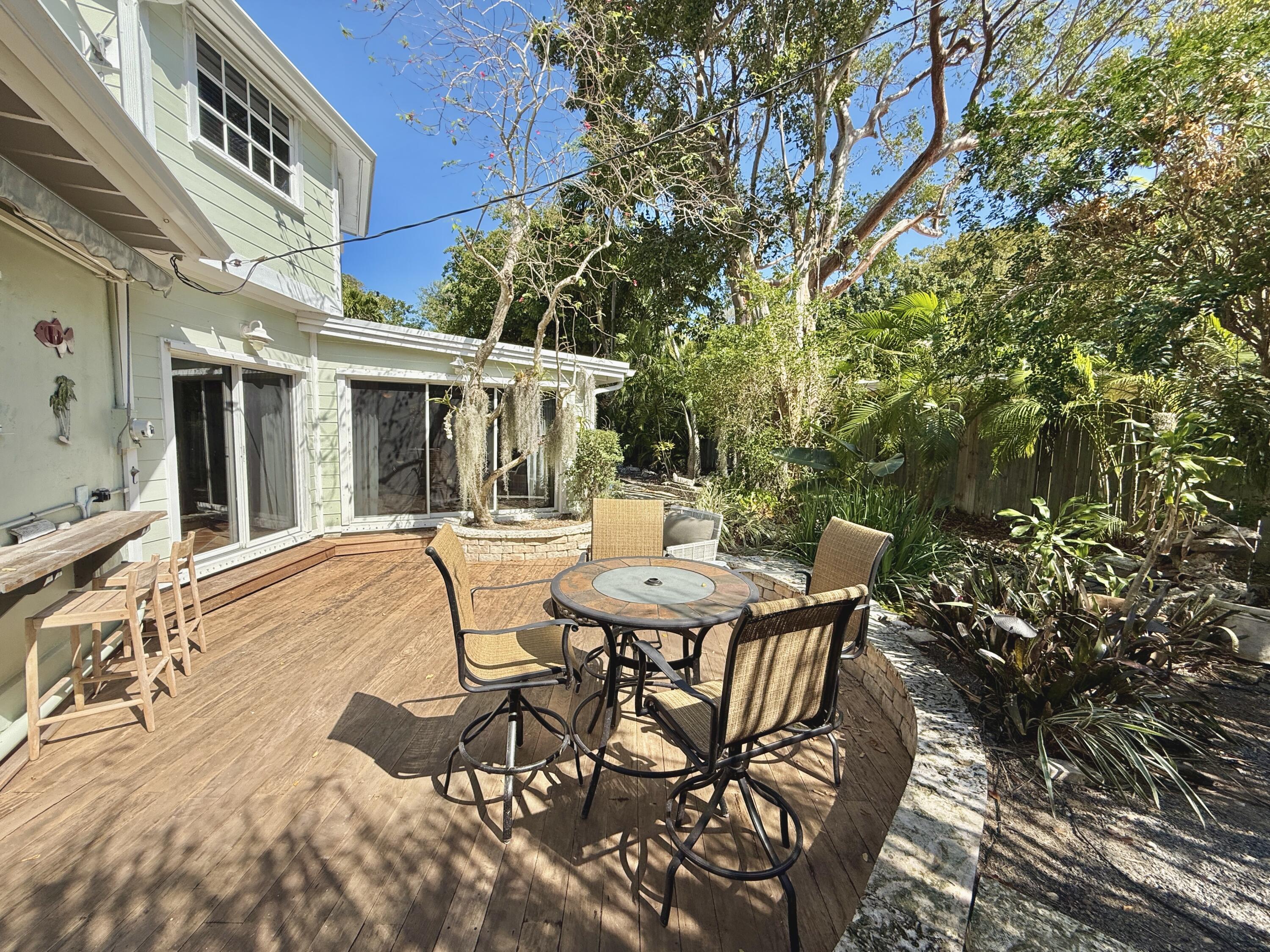 111 N Bay Harbor Drive Property Photo 18