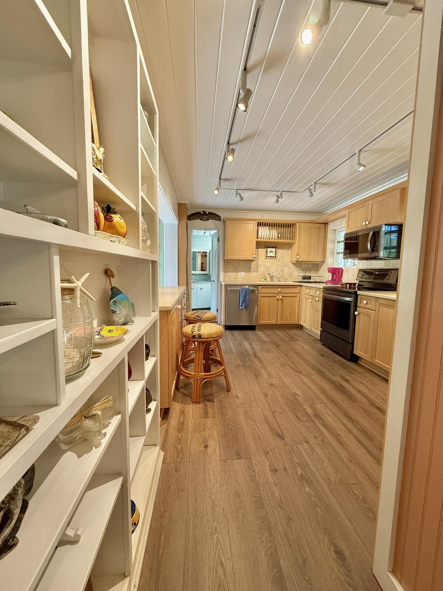 111 N Bay Harbor Drive Property Photo 45