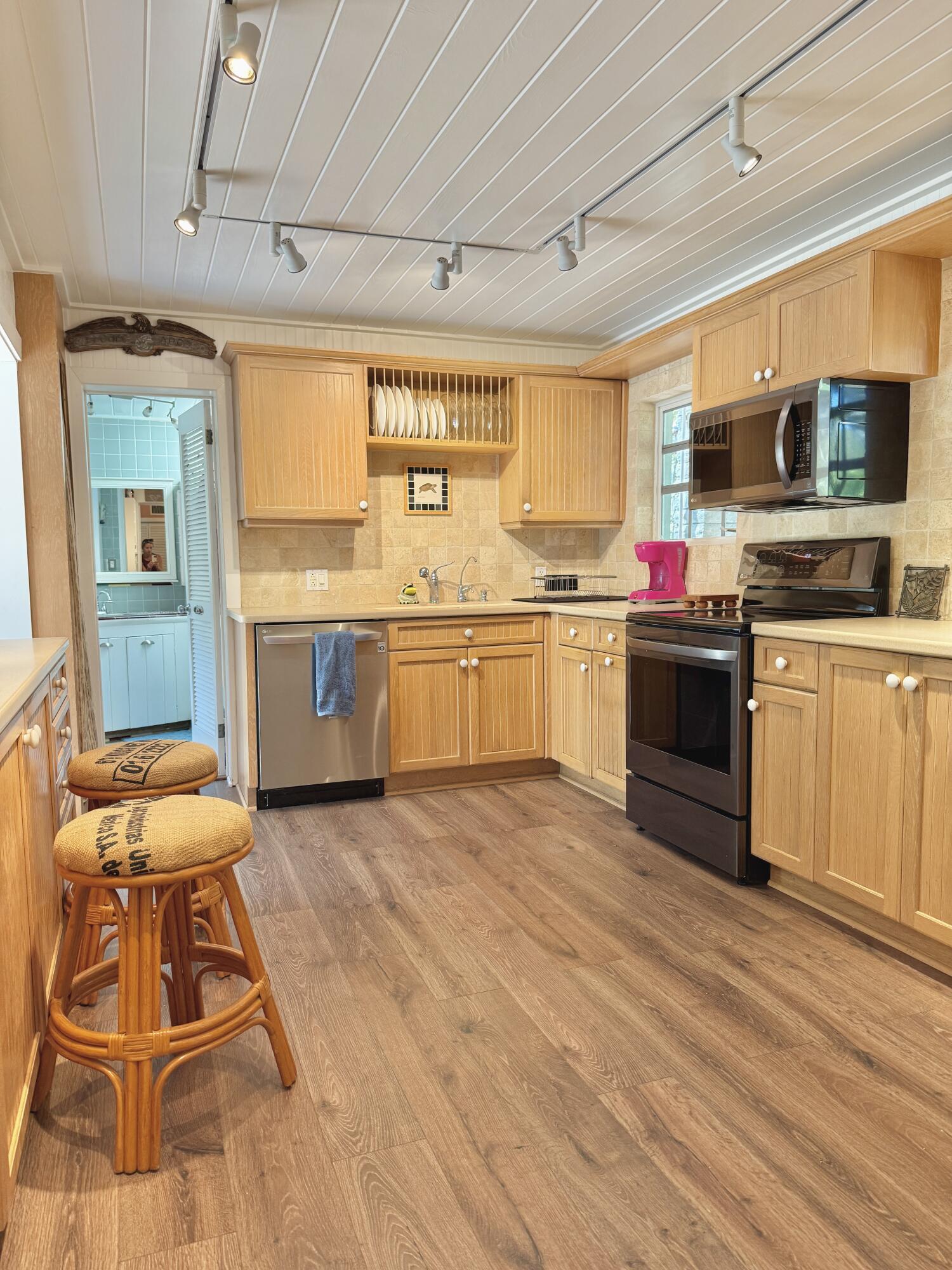 111 N Bay Harbor Drive Property Photo 46