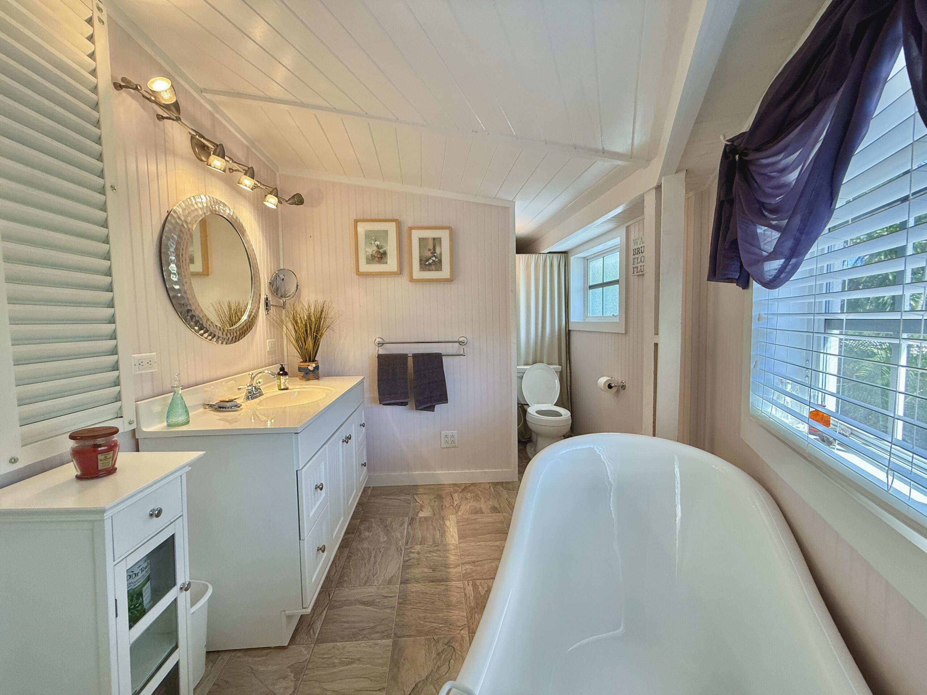 111 N Bay Harbor Drive Property Photo 65