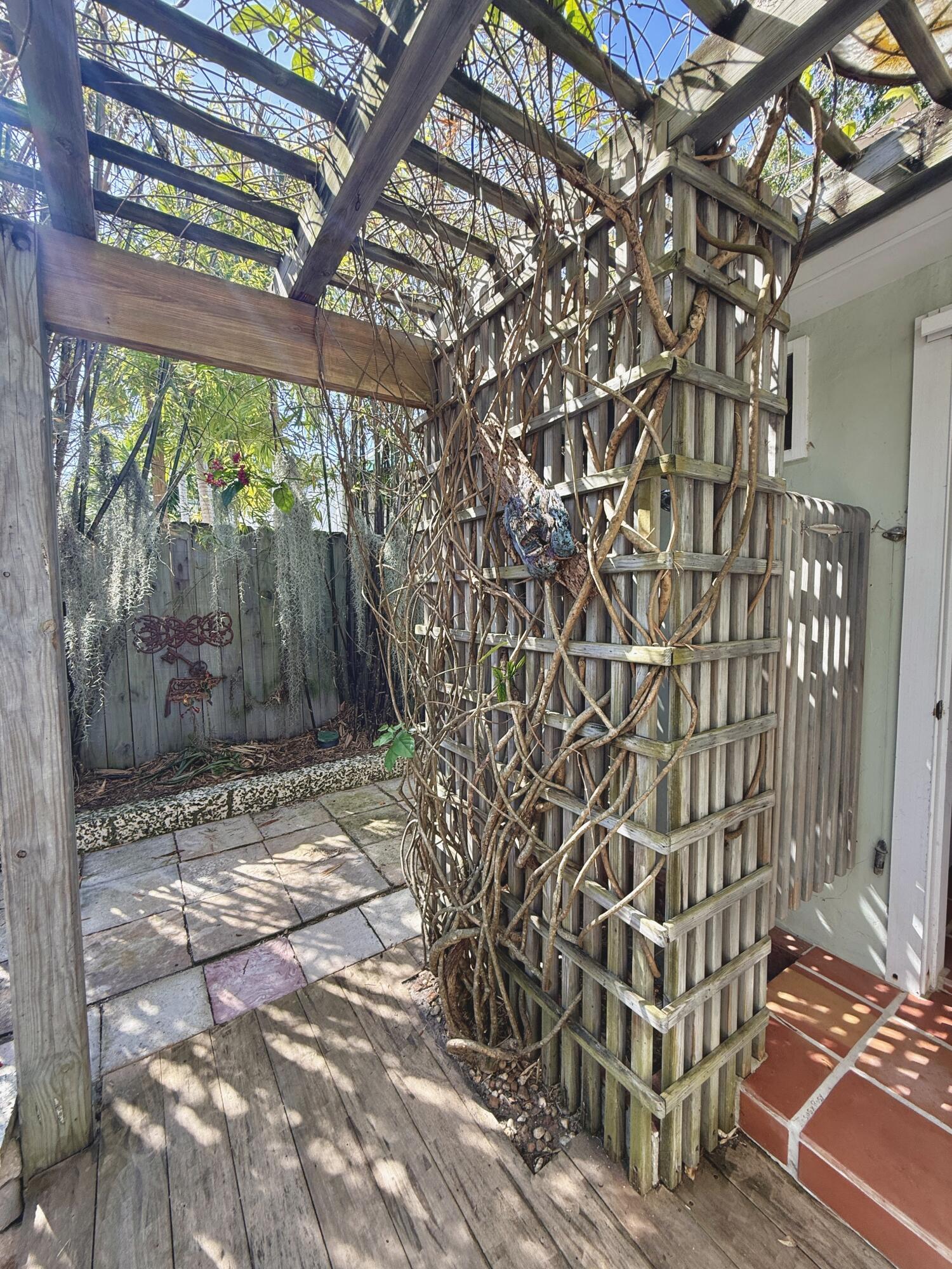 111 N Bay Harbor Drive Property Photo 76