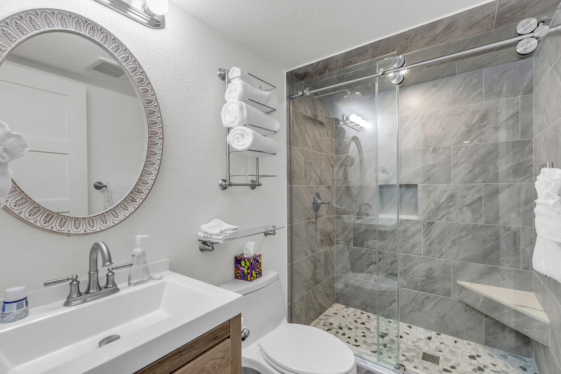 201 E Ocean Drive, 209 Property Photo 16