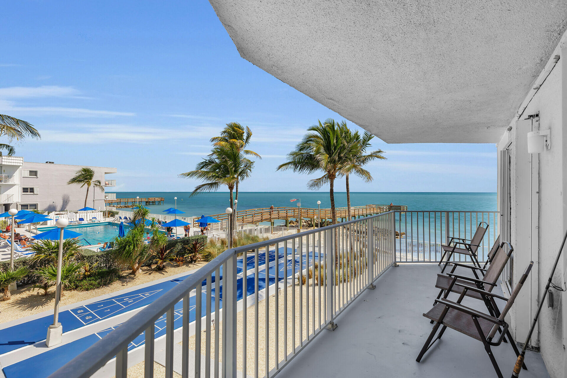 201 E Ocean Drive, 209 Property Photo 22