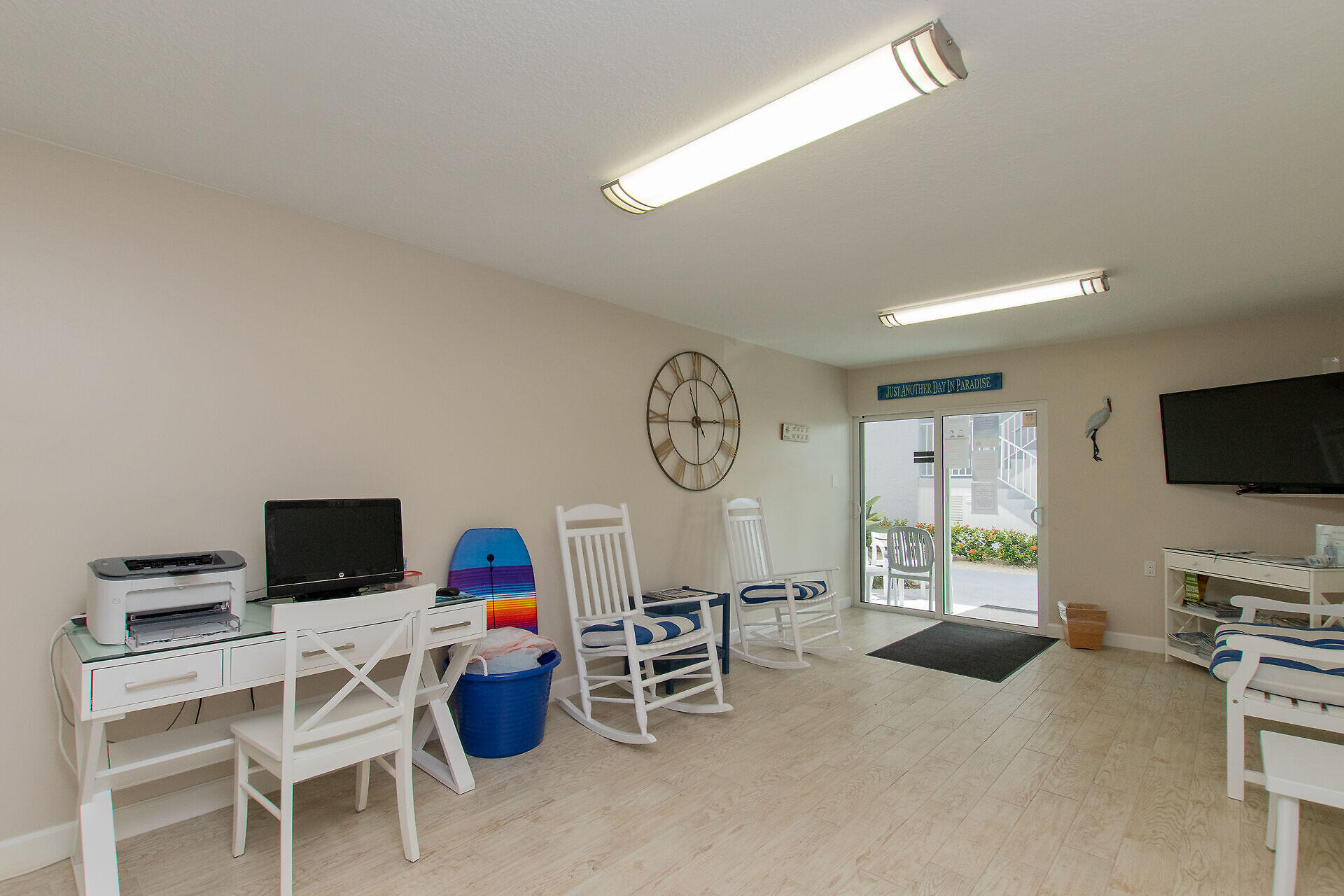 201 E Ocean Drive, 209 Property Photo 42