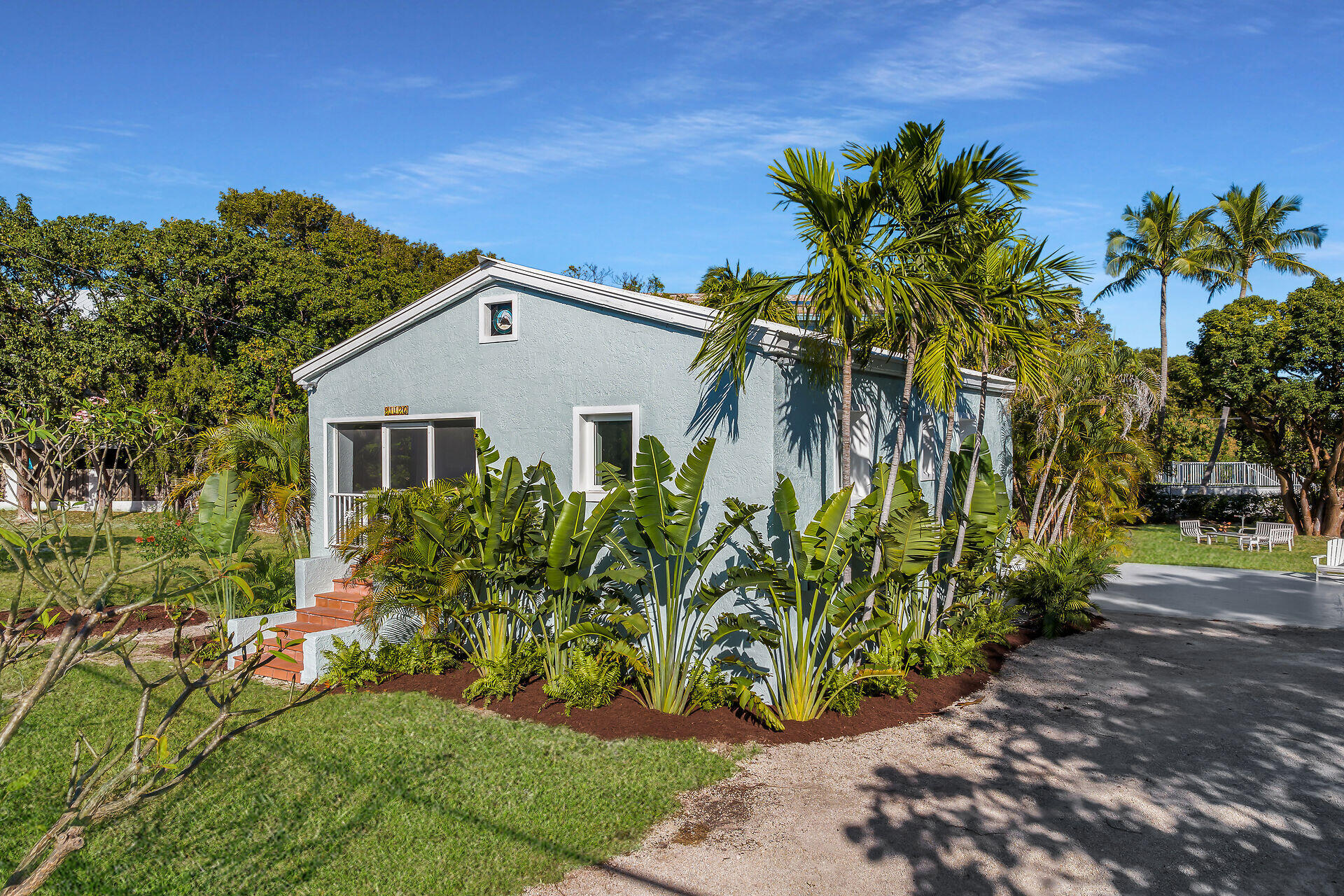 81120 Old Highway Property Photo 1