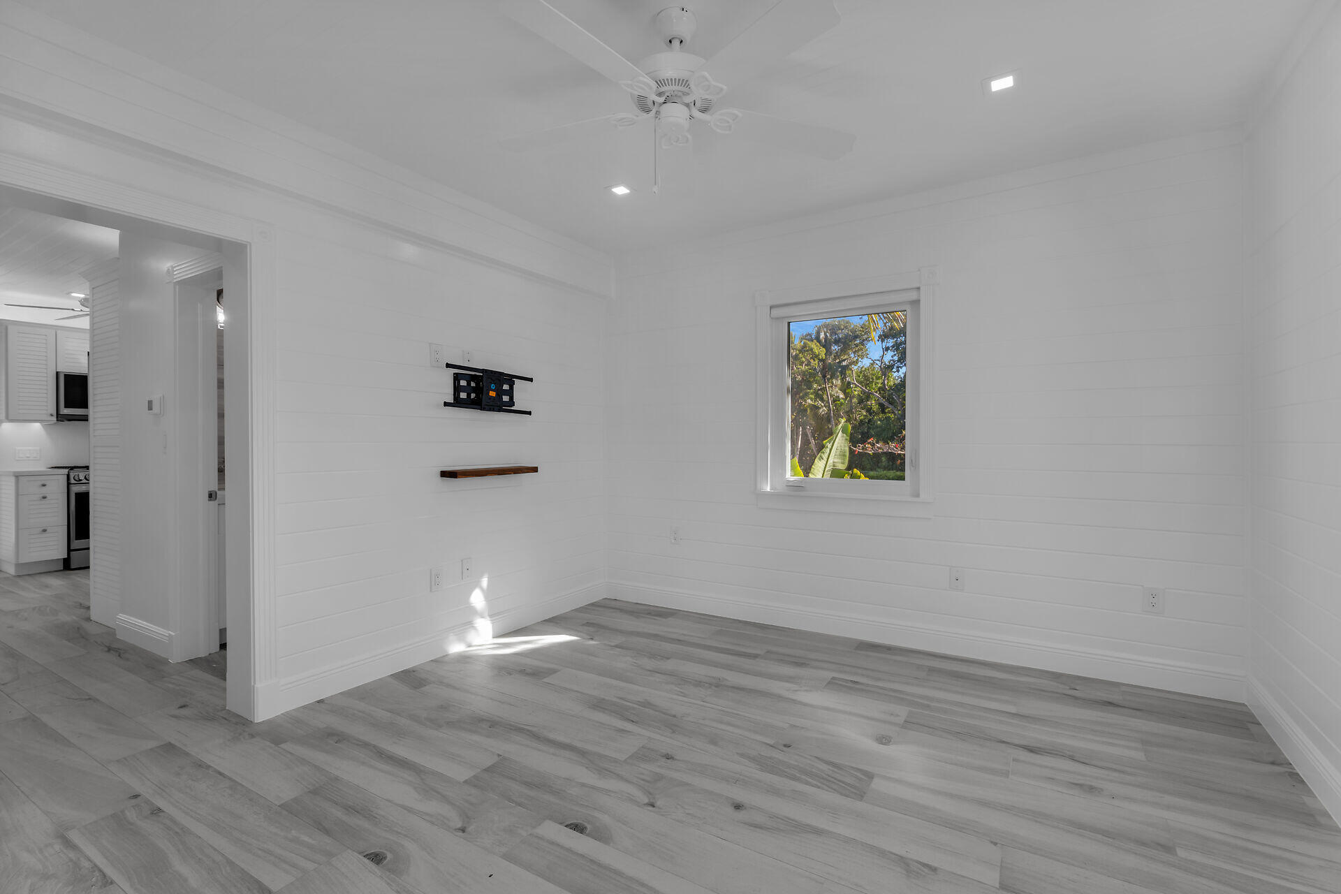81120 Old Highway Property Photo 24
