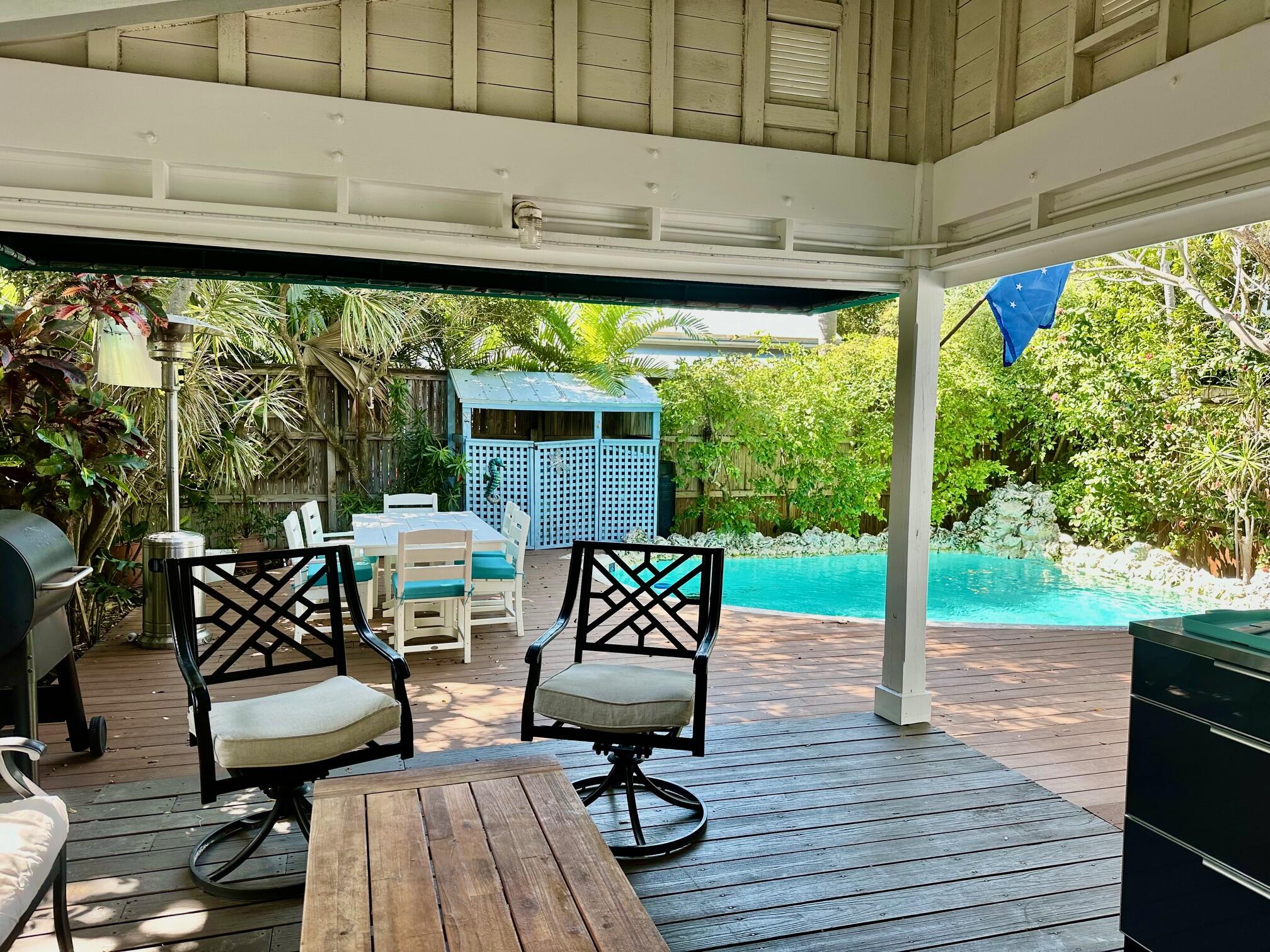 1122 Margaret Street Property Photo 7