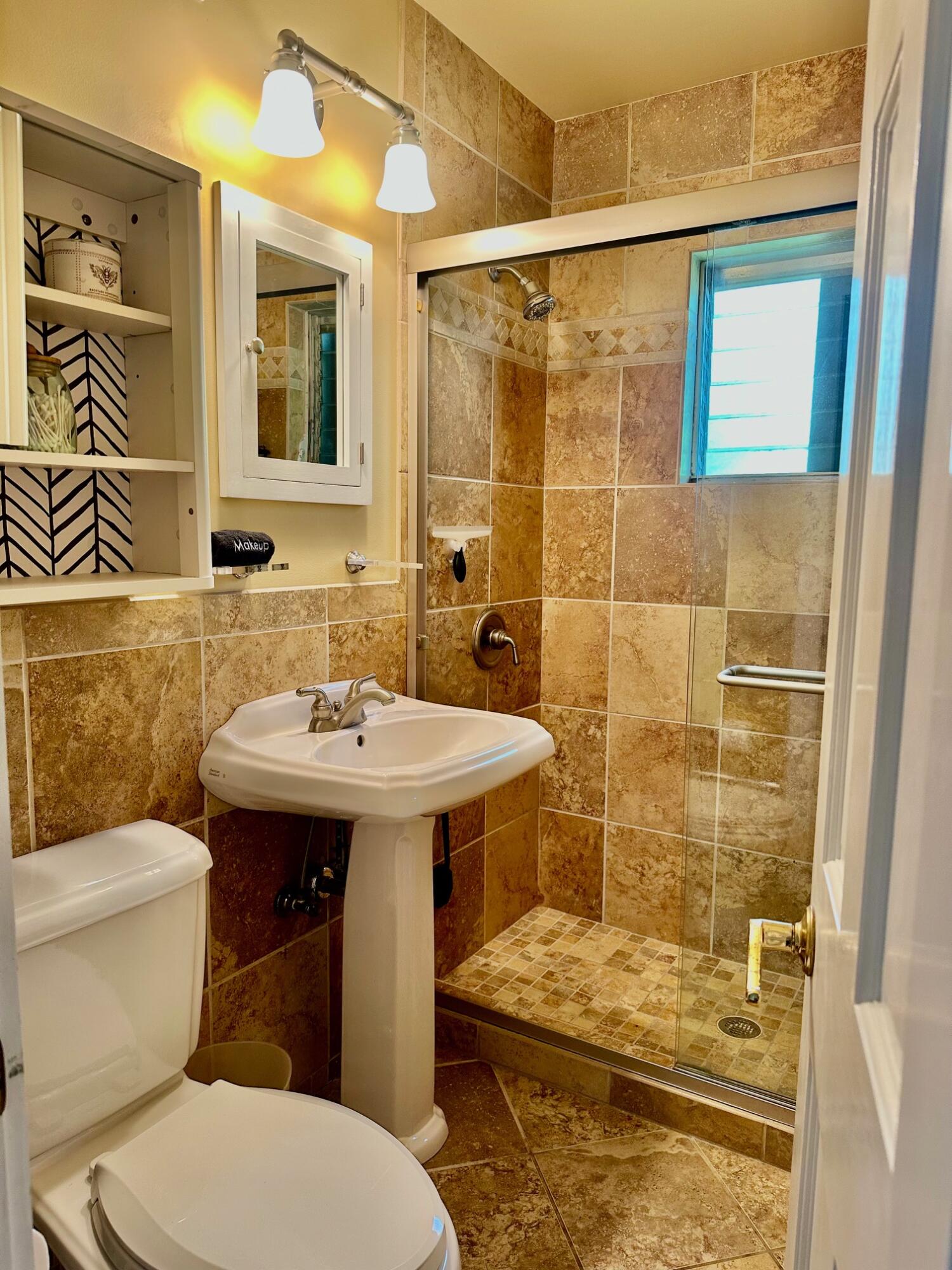 1122 Margaret Street Property Photo 19