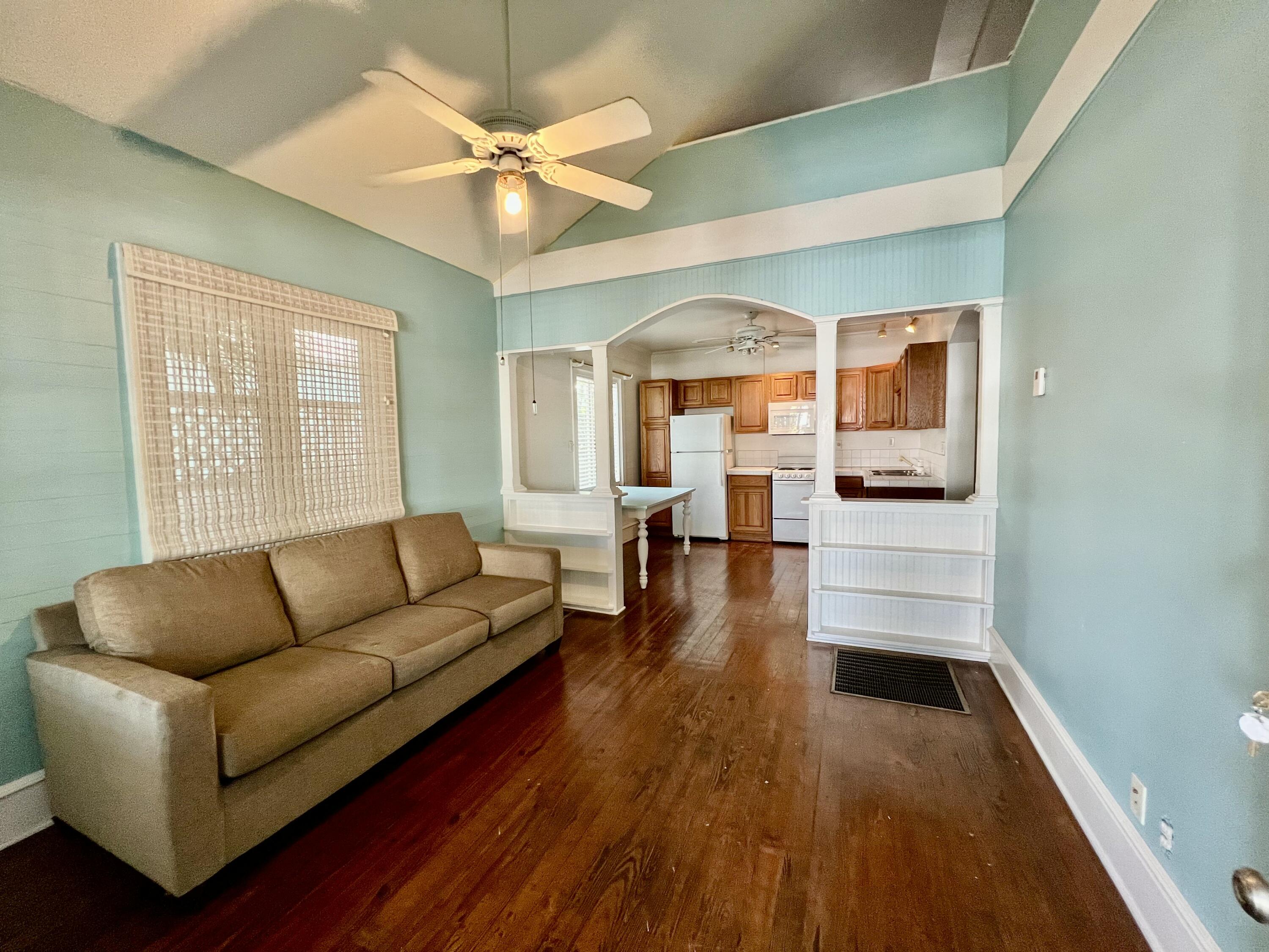 1122 Margaret Street Property Photo 22