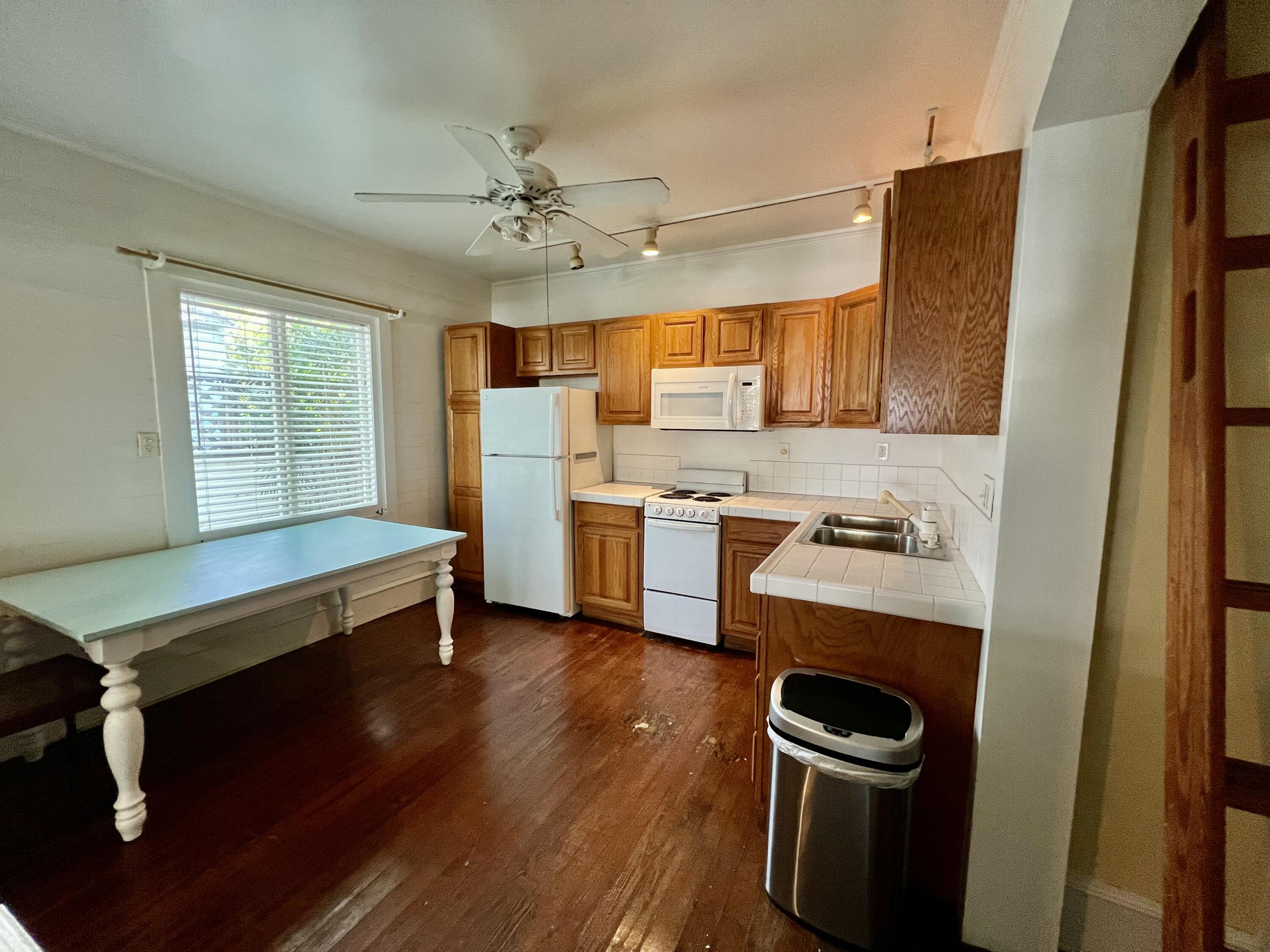 1122 Margaret Street Property Photo 27