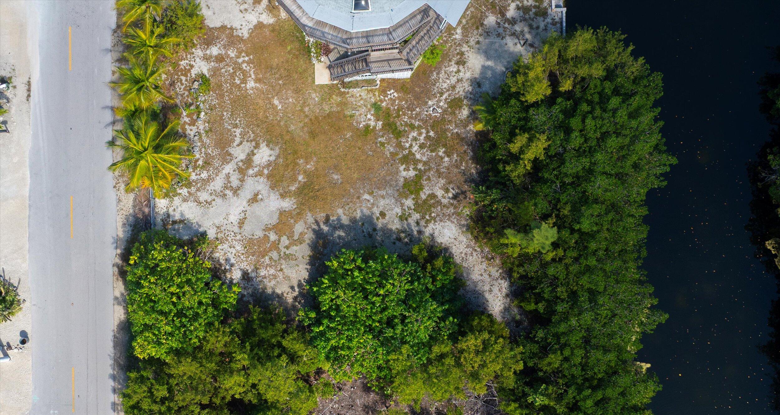 E Cahill East Court Property Photo 2