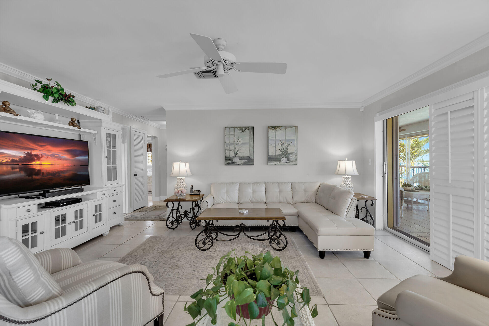 417 Harbour Drive Property Photo 10