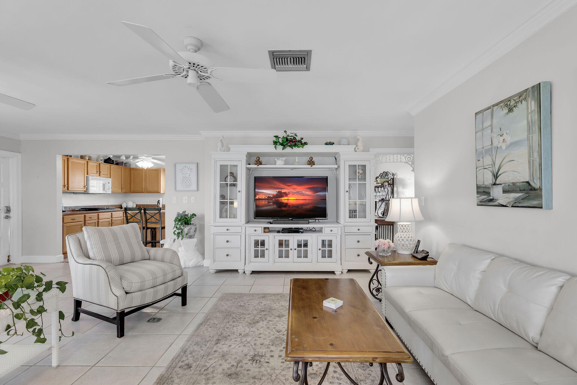417 Harbour Drive Property Photo 13