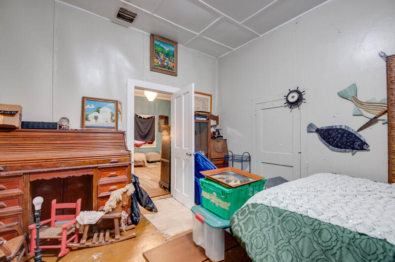 1327 Duncan Street Property Photo 11