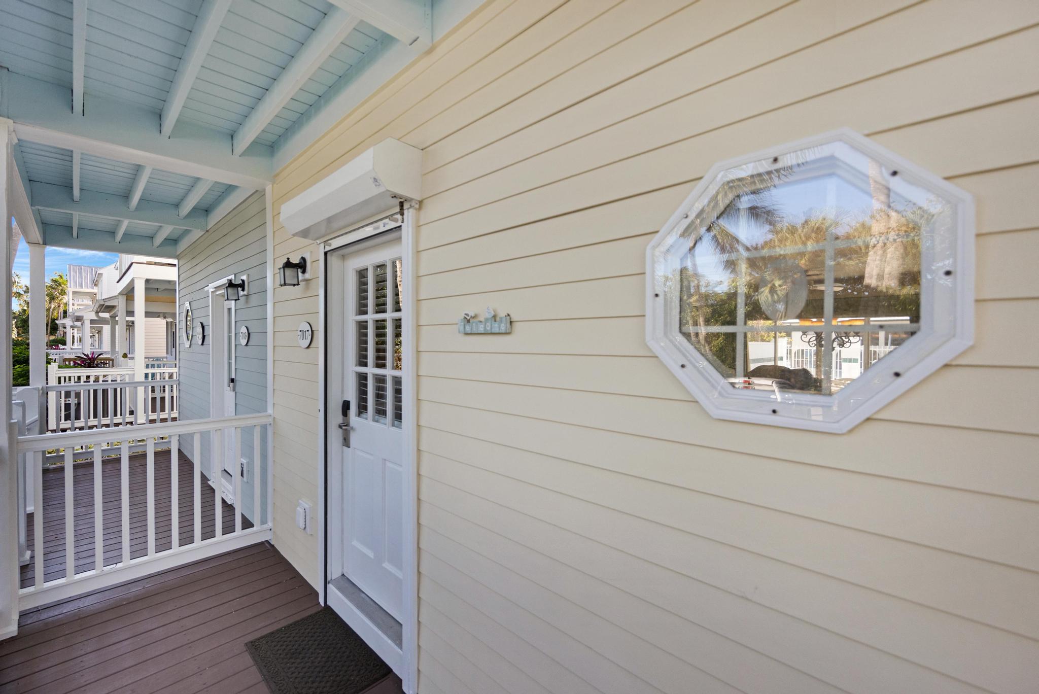 7017 Harbor Village Drive Property Photo 7