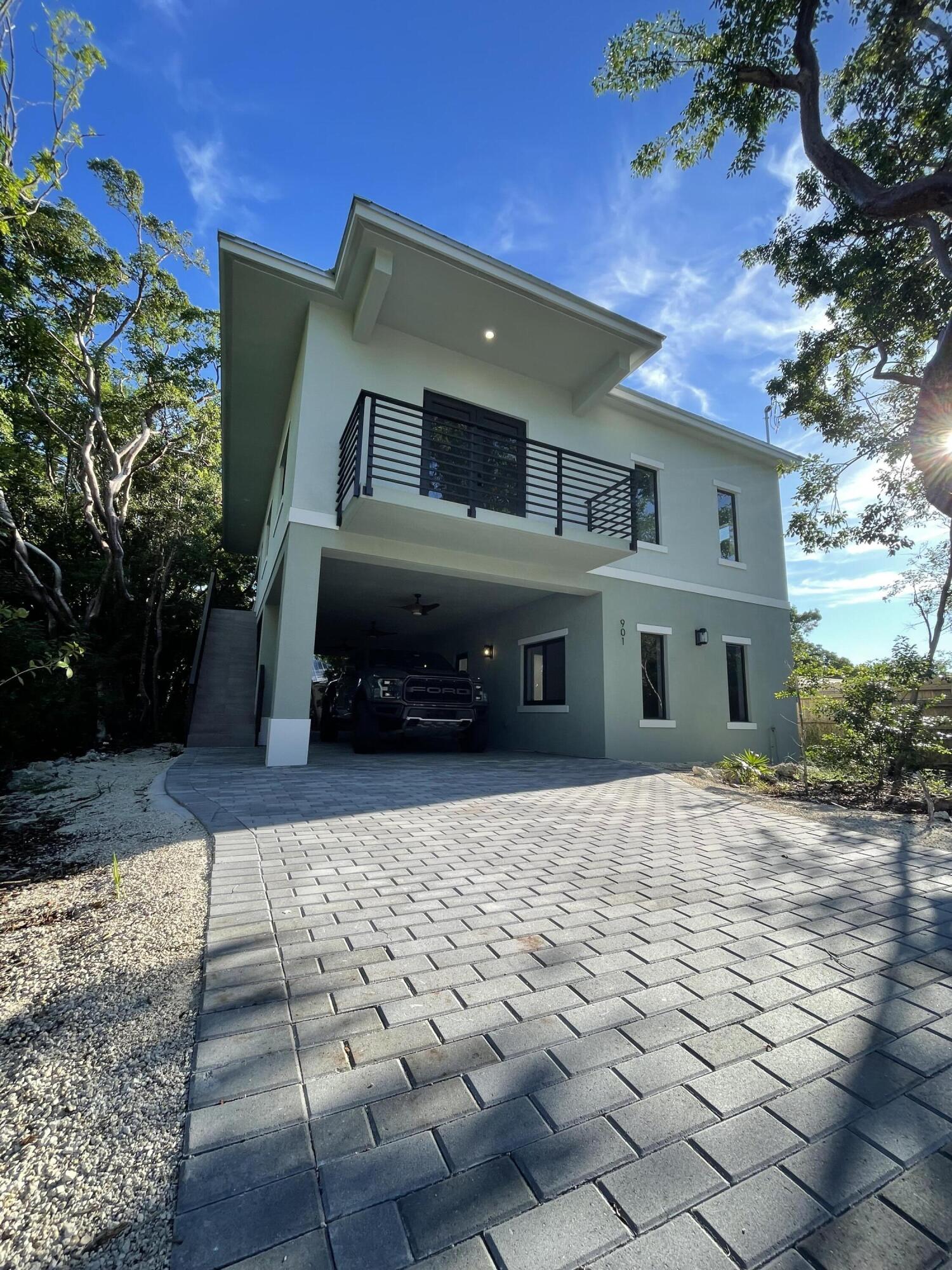 901 Estall Street Property Photo 1