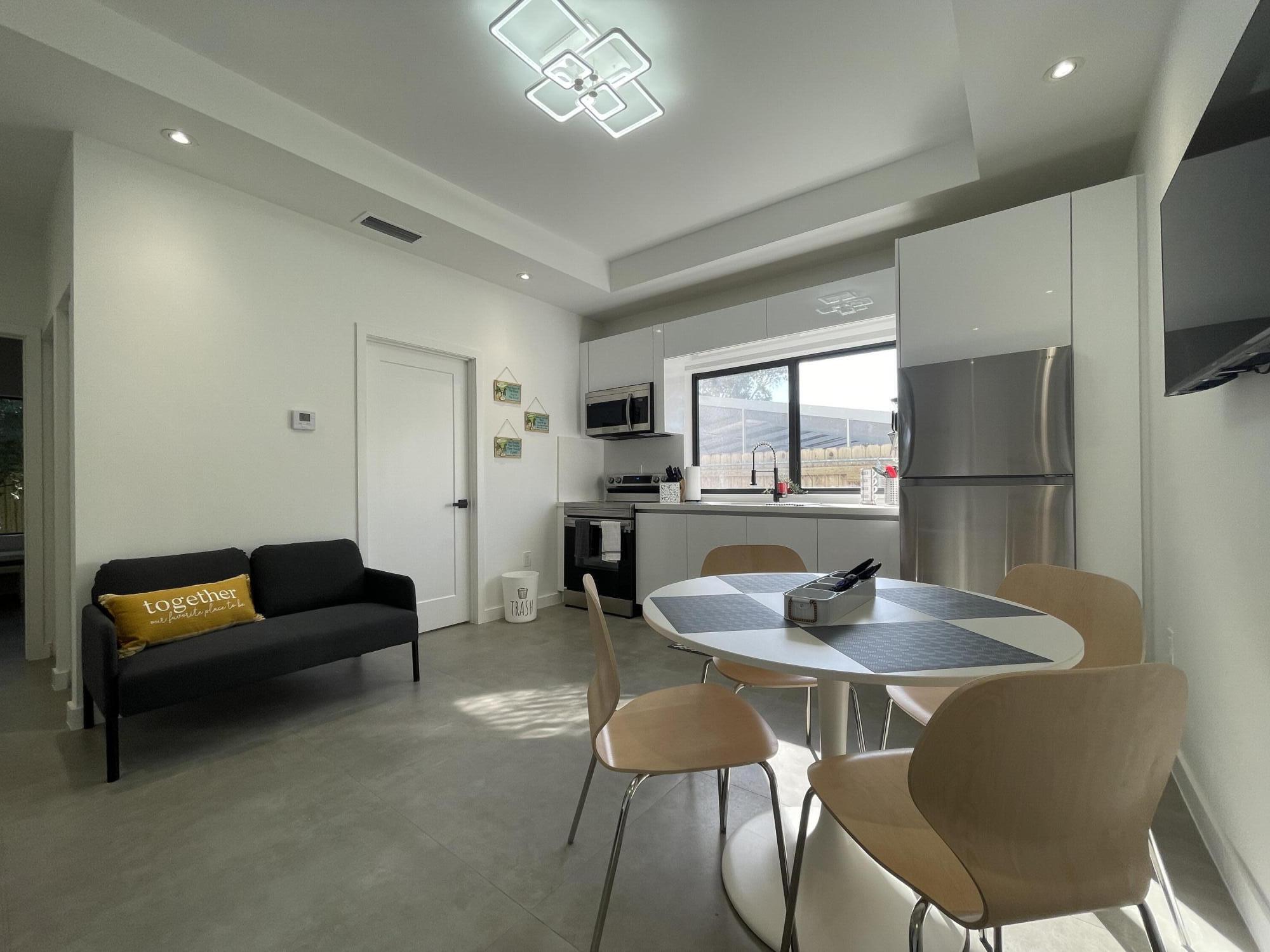 901 Estall Street Property Photo 13