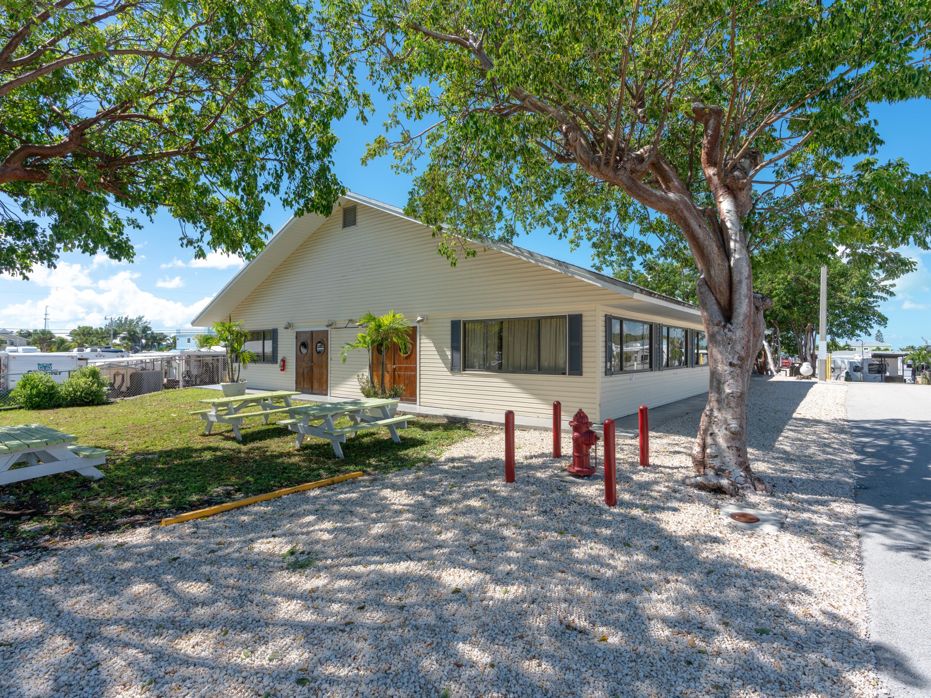 325 Calusa Street, 38 Property Photo 21