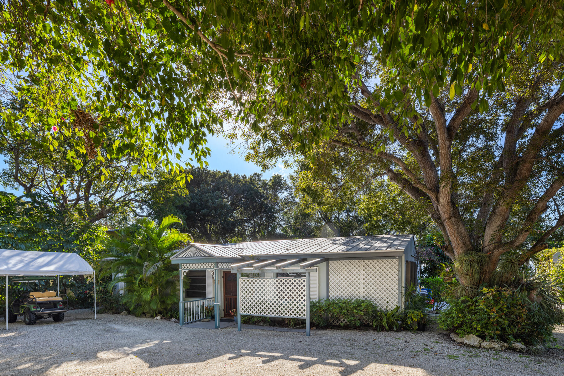 11 Bay Road Property Photo 40
