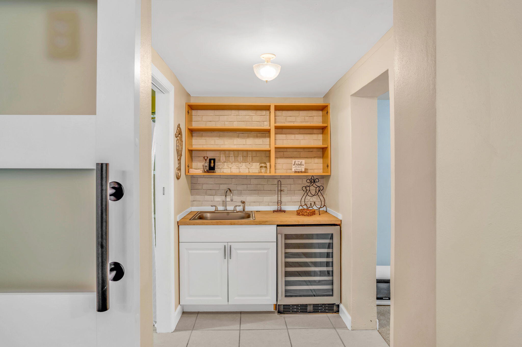 100 Parker Drive Property Photo 14