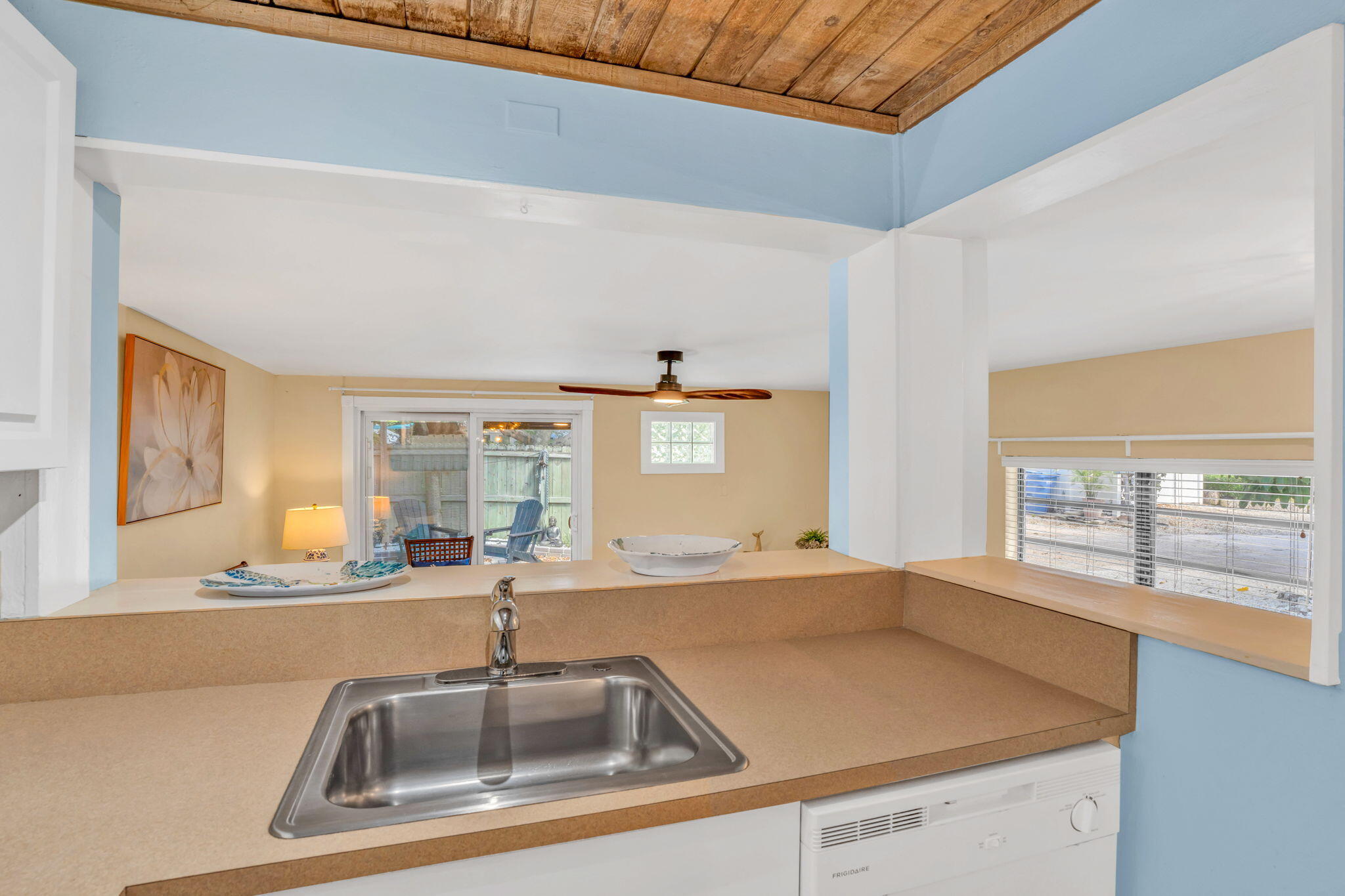 100 Parker Drive Property Photo 16