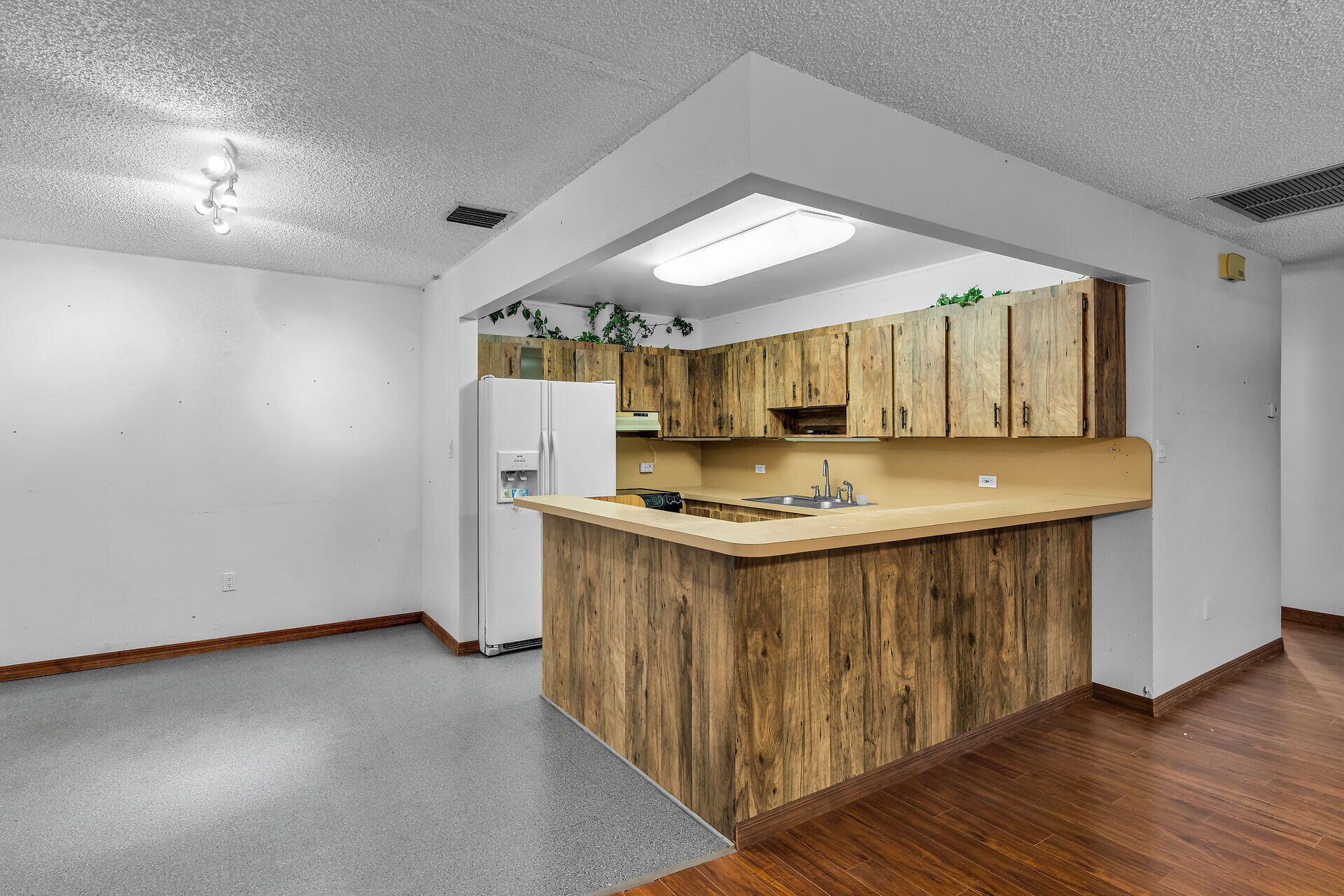 105 N Anglers Drive, A & B Property Photo 34