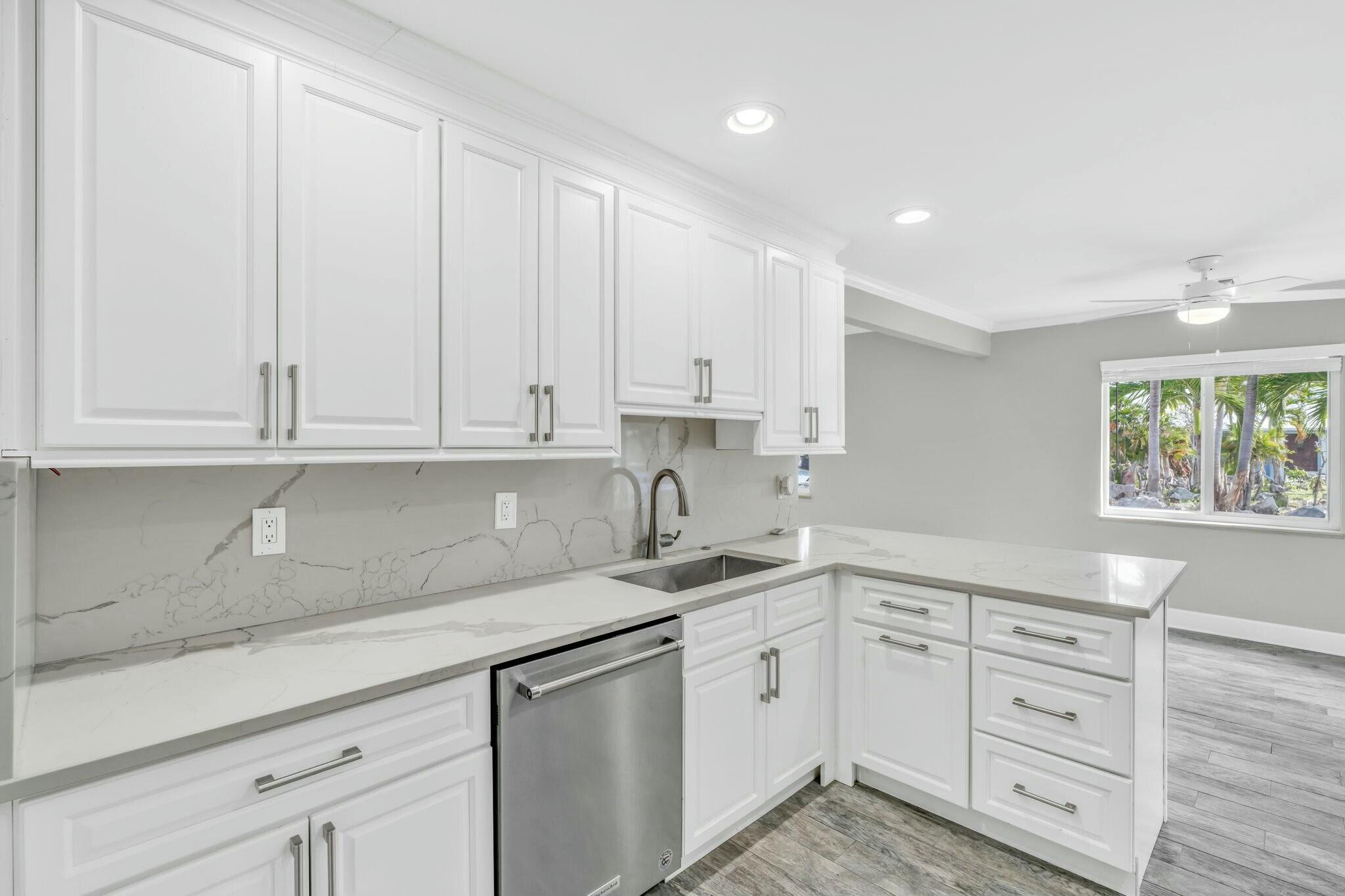 21014 7th Avenue Property Photo 11