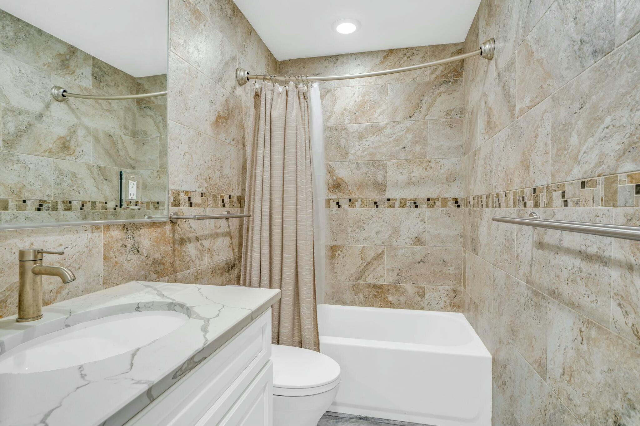 21014 7th Avenue Property Photo 19