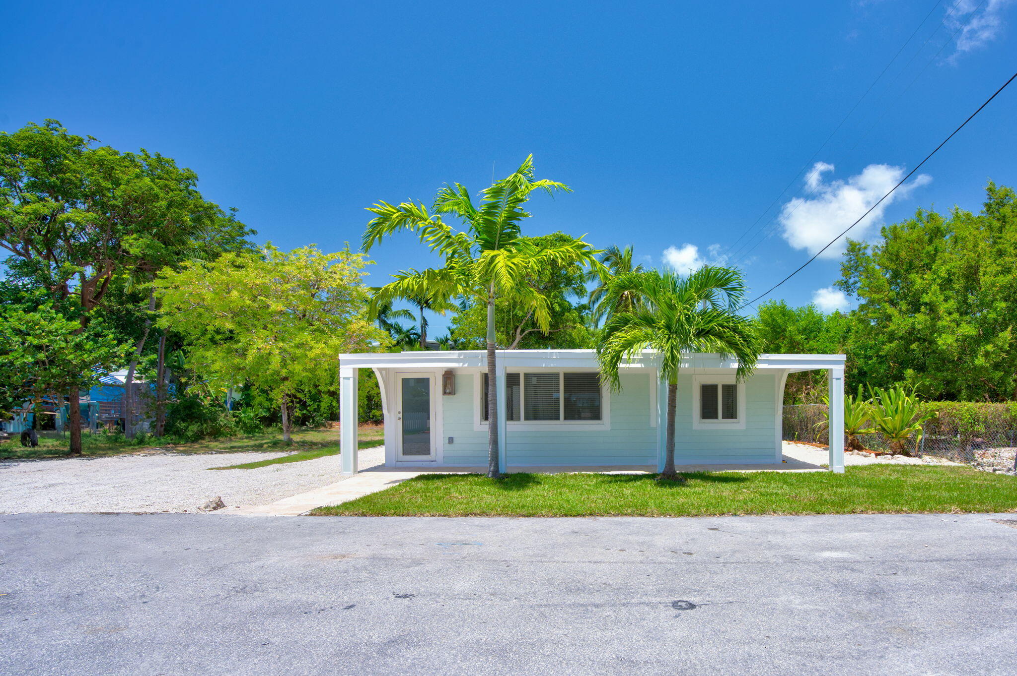 15 Seaside Avenue Property Photo 3