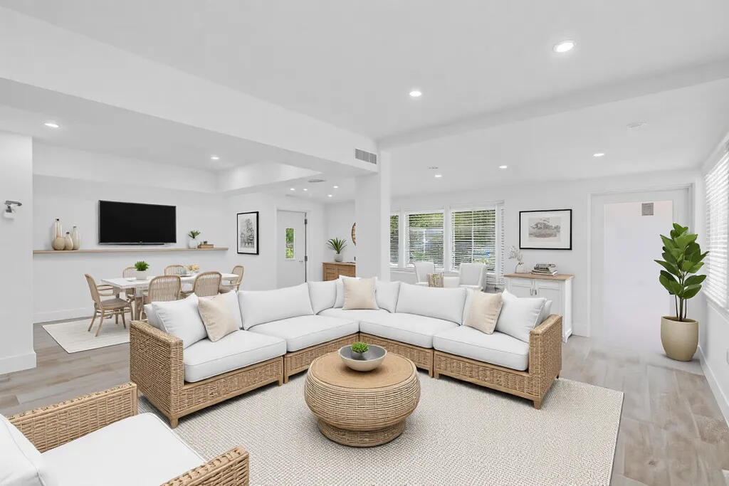 15 Seaside Avenue Property Photo 13