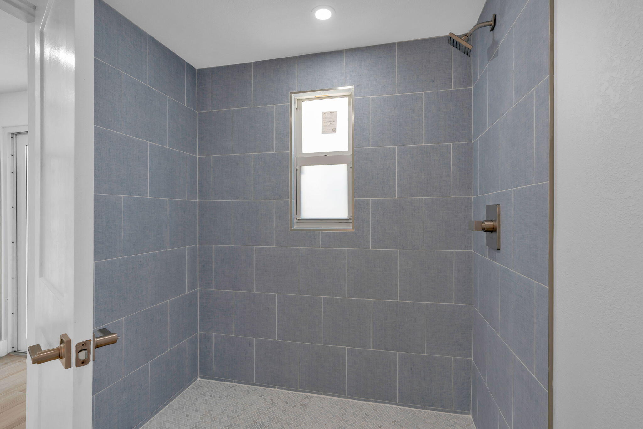 15 Seaside Avenue Property Photo 18