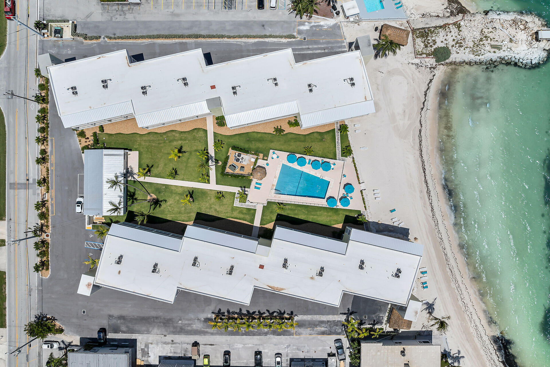 501 E Ocean Drive, 17 Property Photo 13