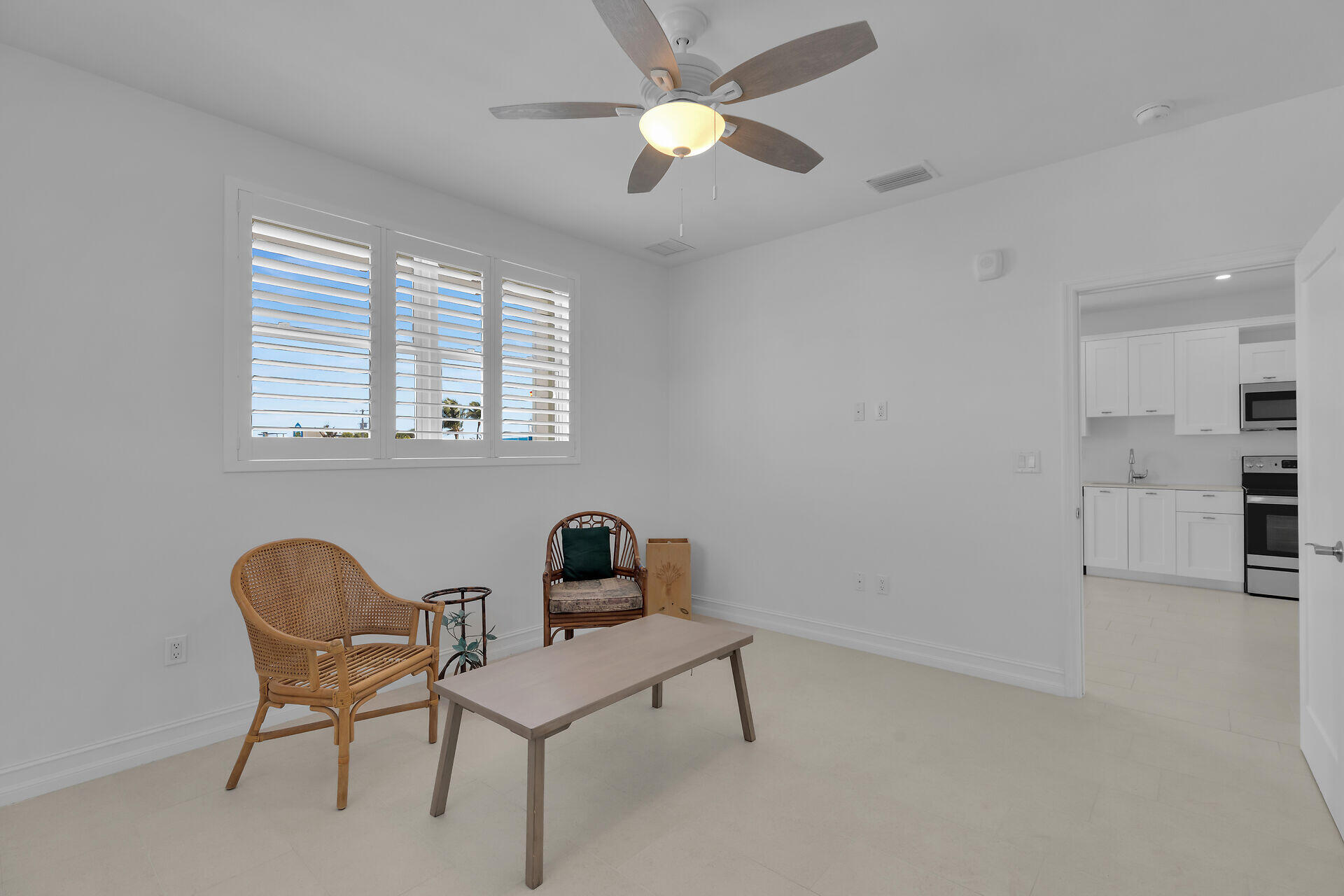 501 E Ocean Drive, 17 Property Photo 35