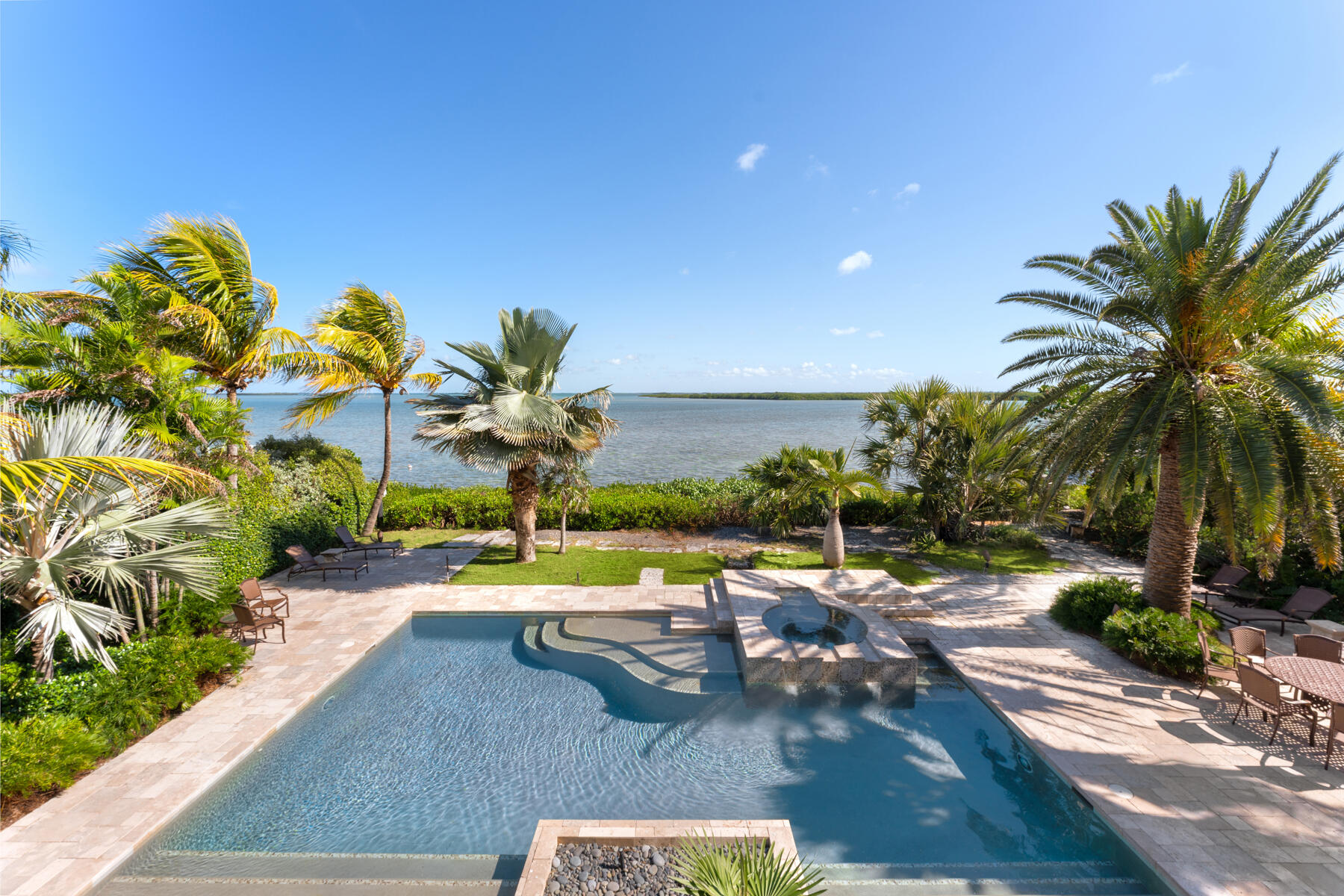 69 Cannon Royal Drive Property Photo 4