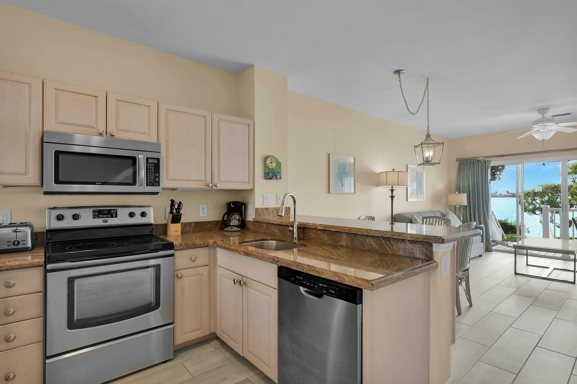 5035 Sunset Village Drive Property Photo 11