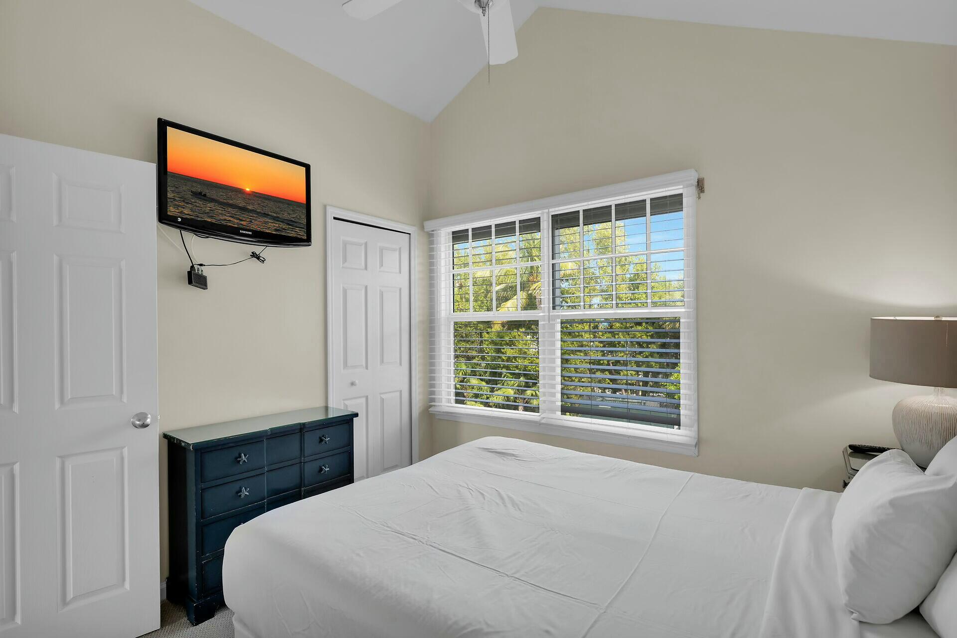 5035 Sunset Village Drive Property Photo 33