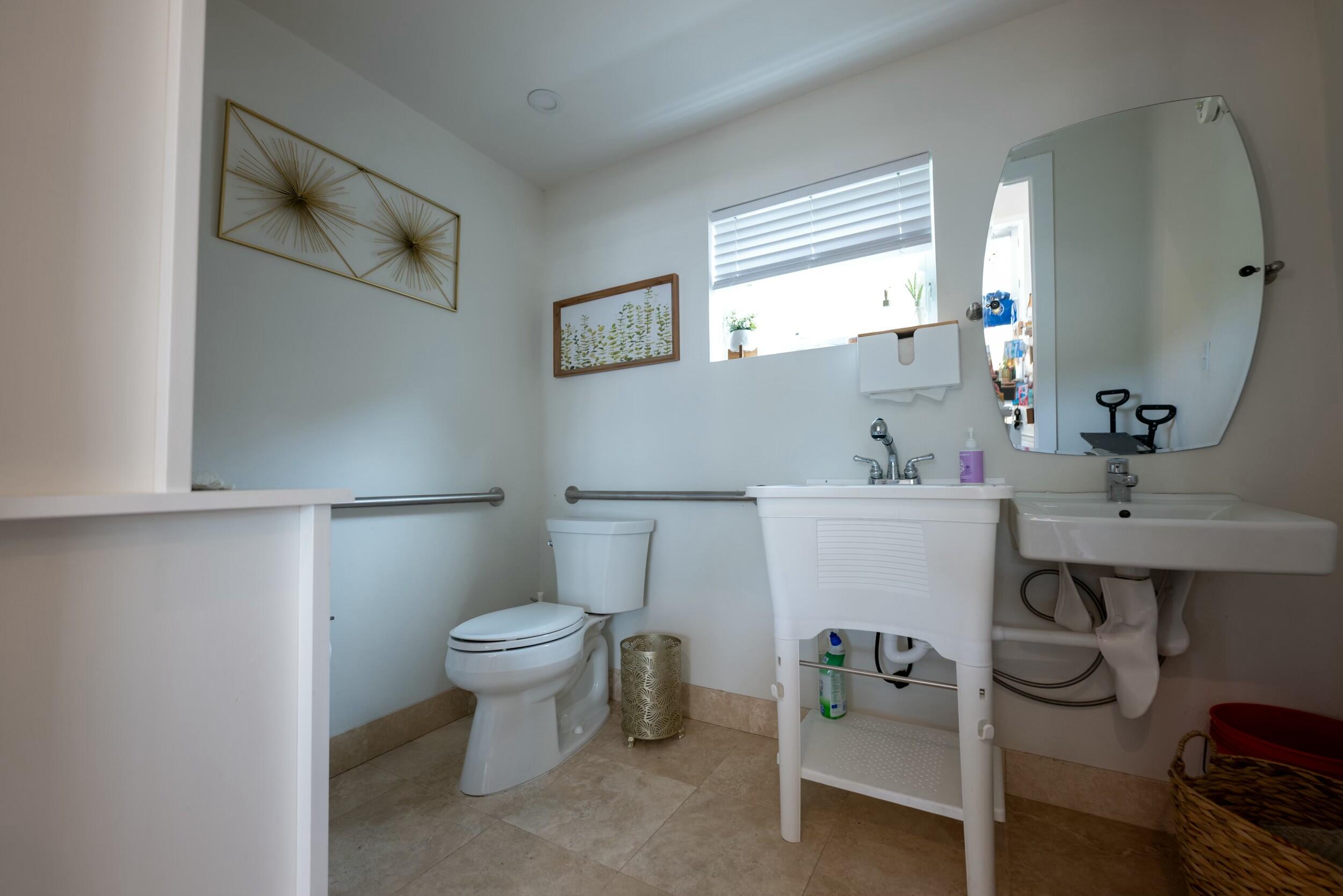 1028-1030 Truman Avenue Property Photo 20