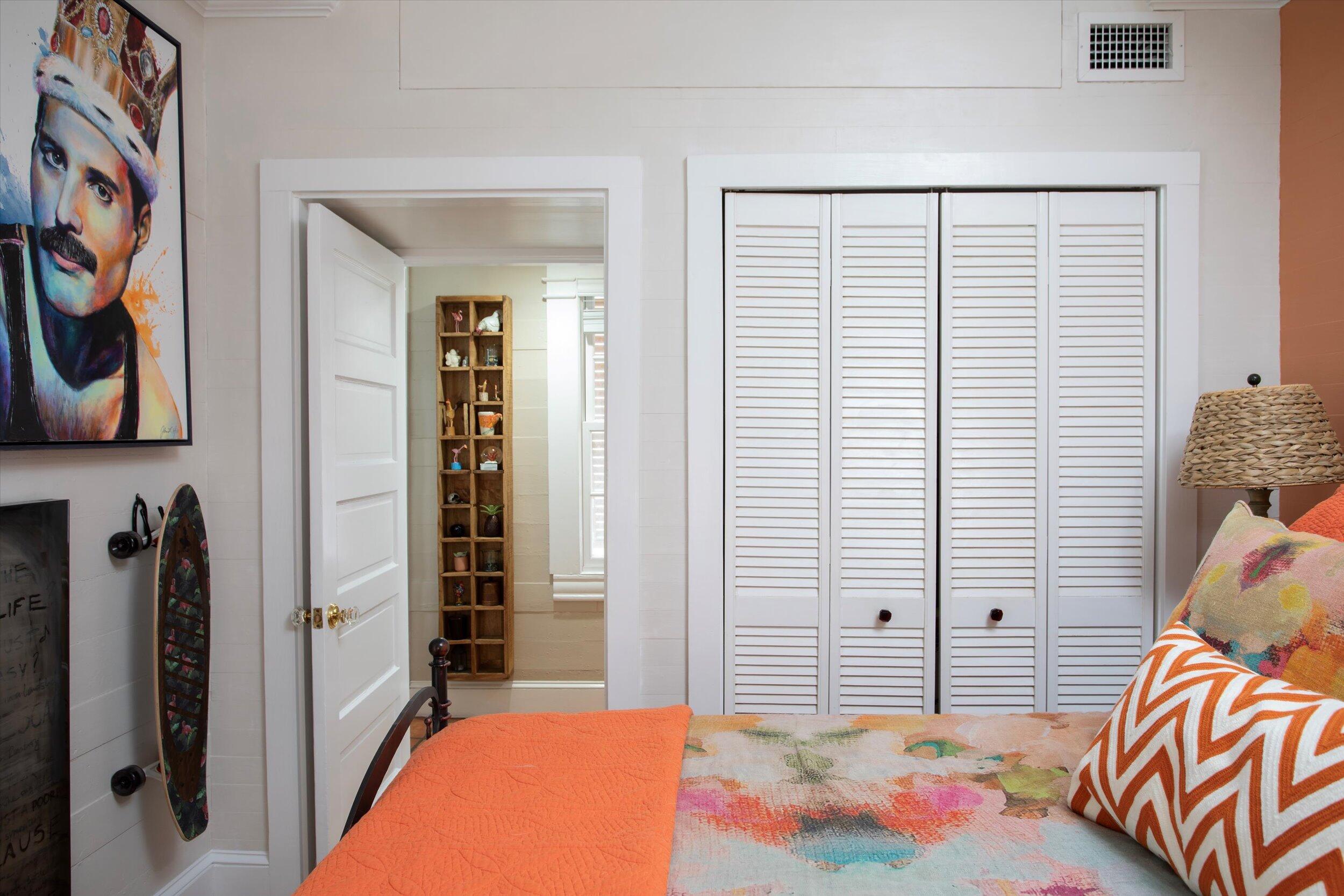 1319 Newton Street Property Photo 22