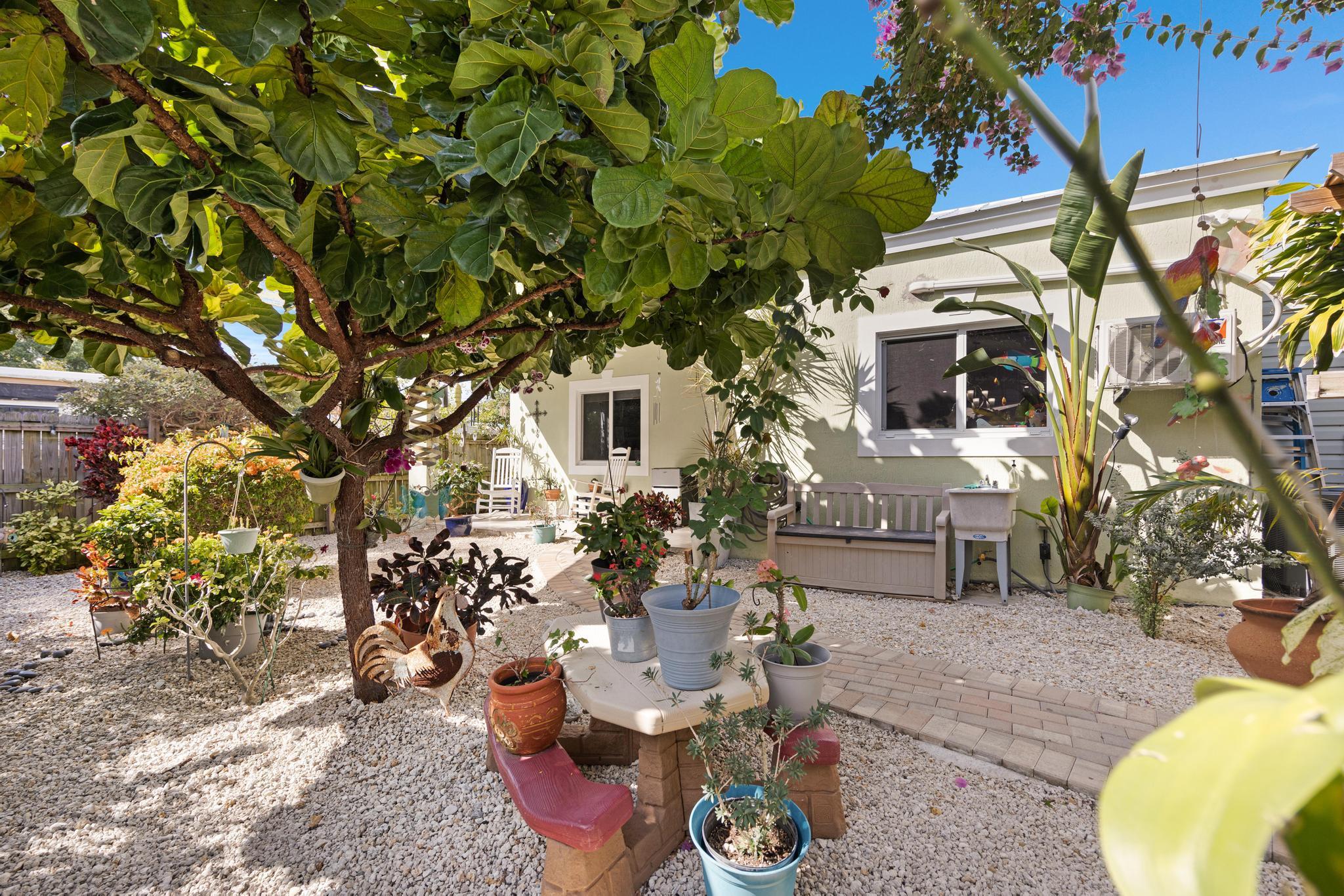 14 Edward Place Property Photo 18