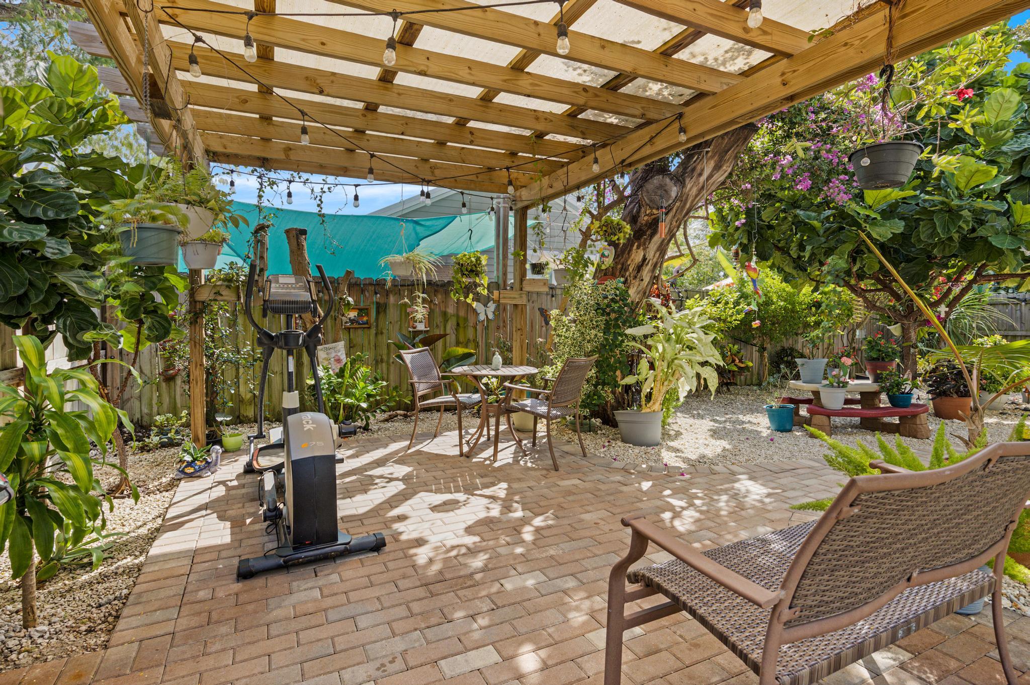 14 Edward Place Property Photo 23