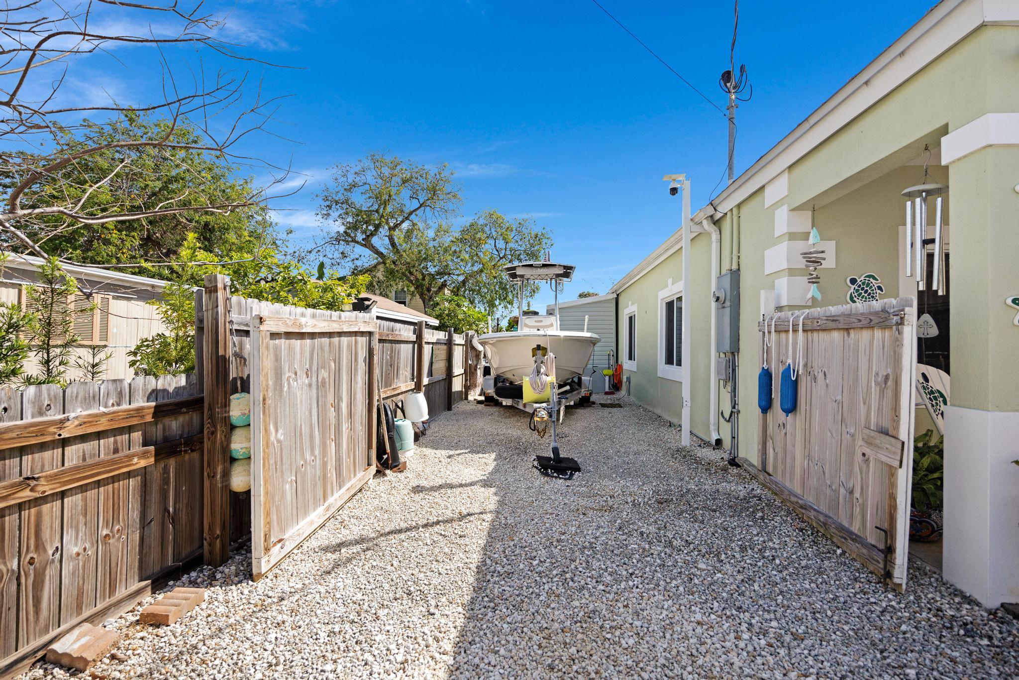 14 Edward Place Property Photo 45