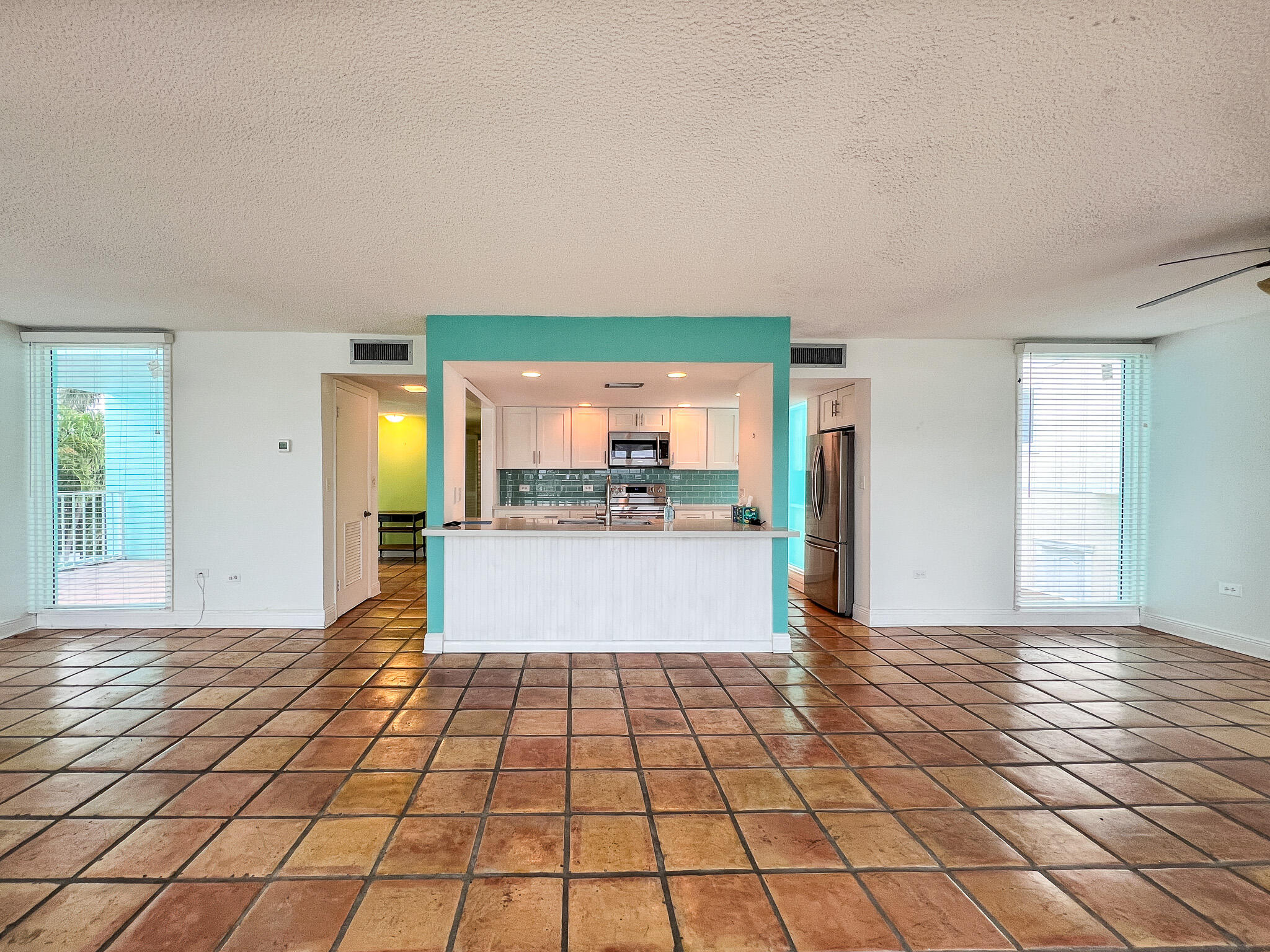 188 Atlantic Boulevard, B Property Photo 4